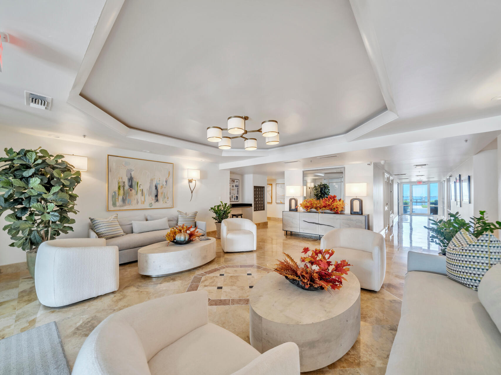 ULTIMATE CONDO THE - Residential