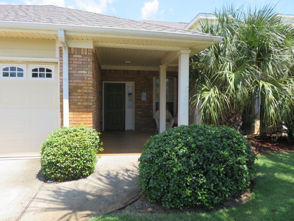 DIAMOND LAKES - Residential