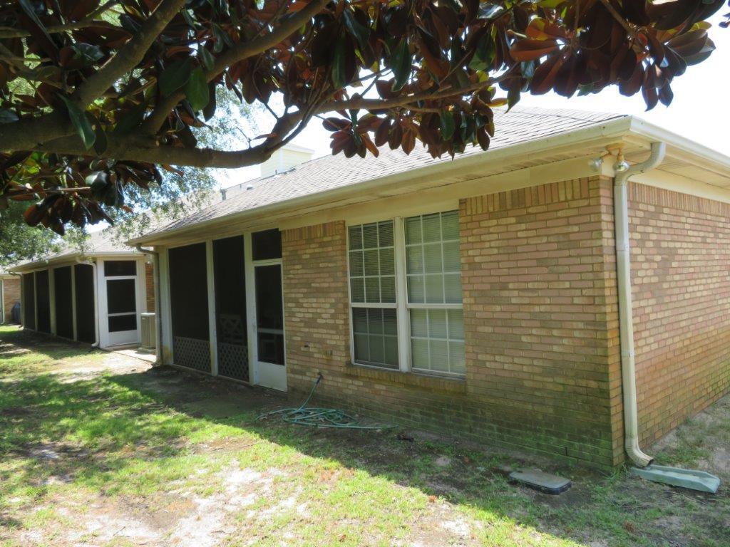 DIAMOND LAKES - Residential