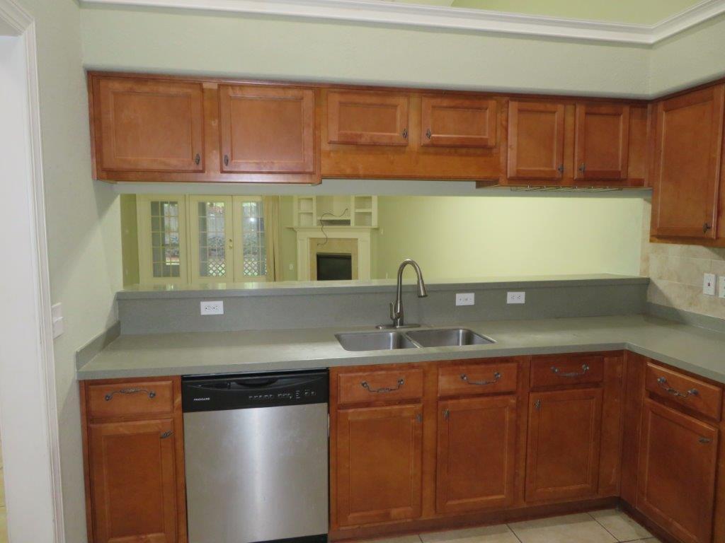 DIAMOND LAKES - Residential