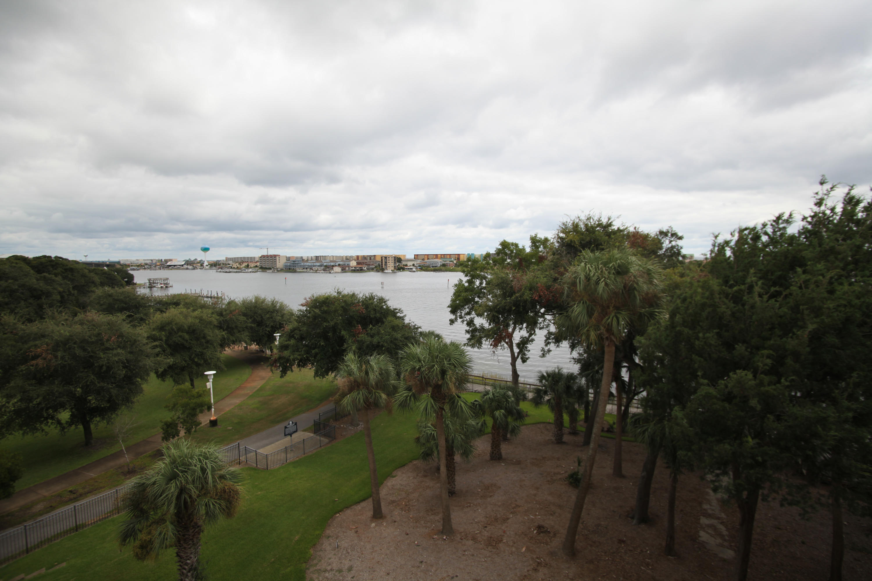 INDIANOLA ON THE WATER - Residential