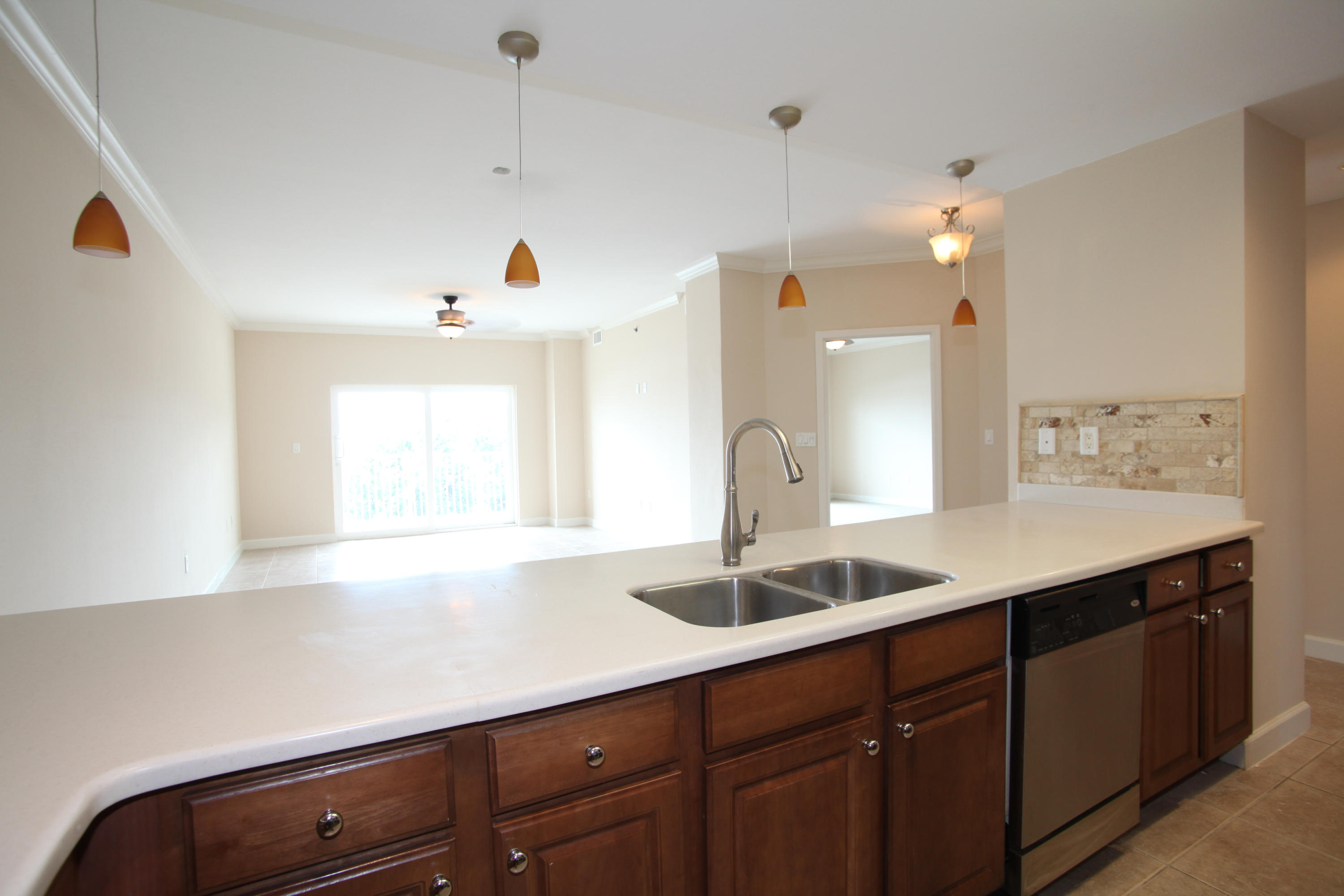 INDIANOLA ON THE WATER - Residential