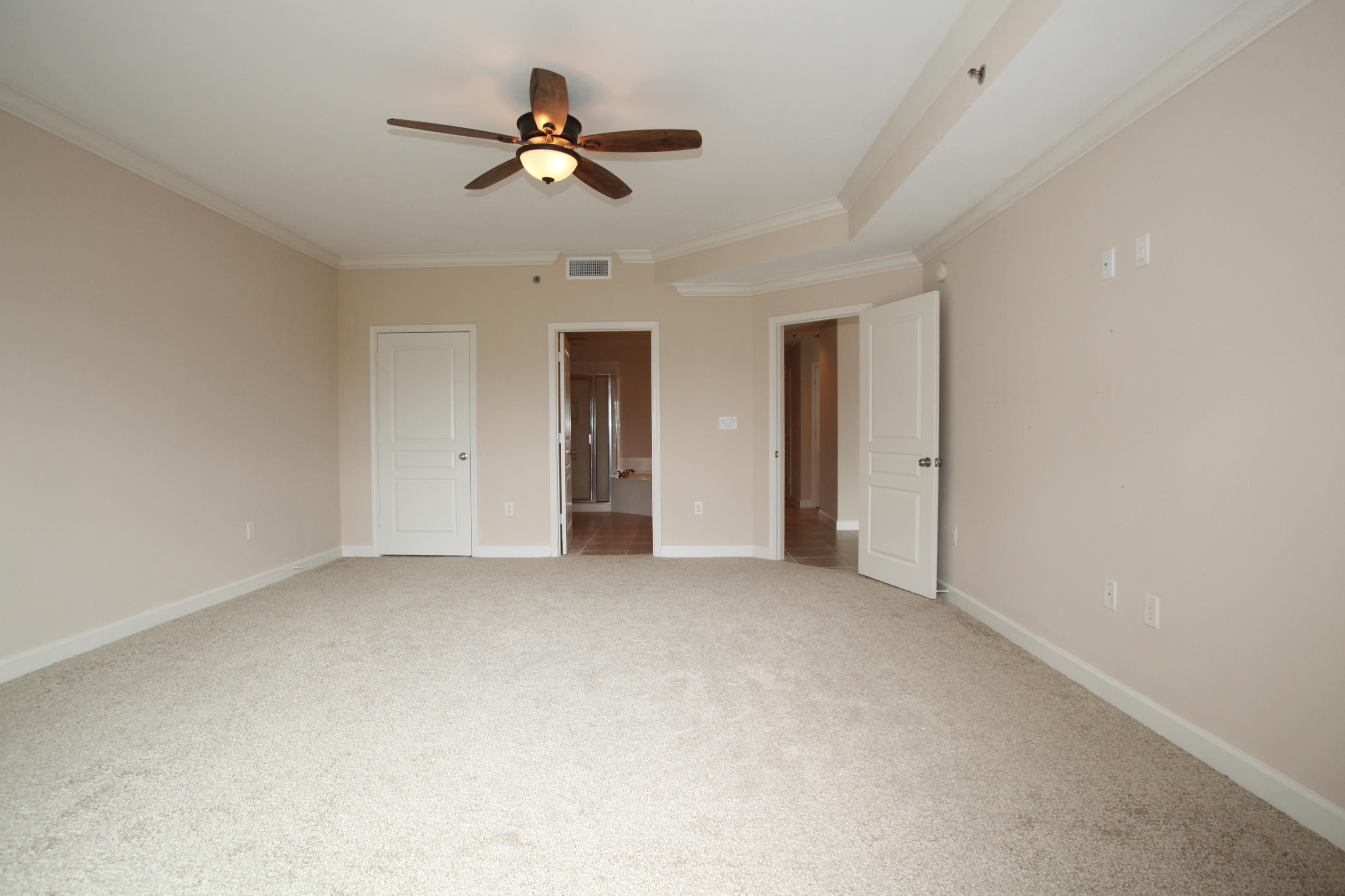 INDIANOLA ON THE WATER - Residential