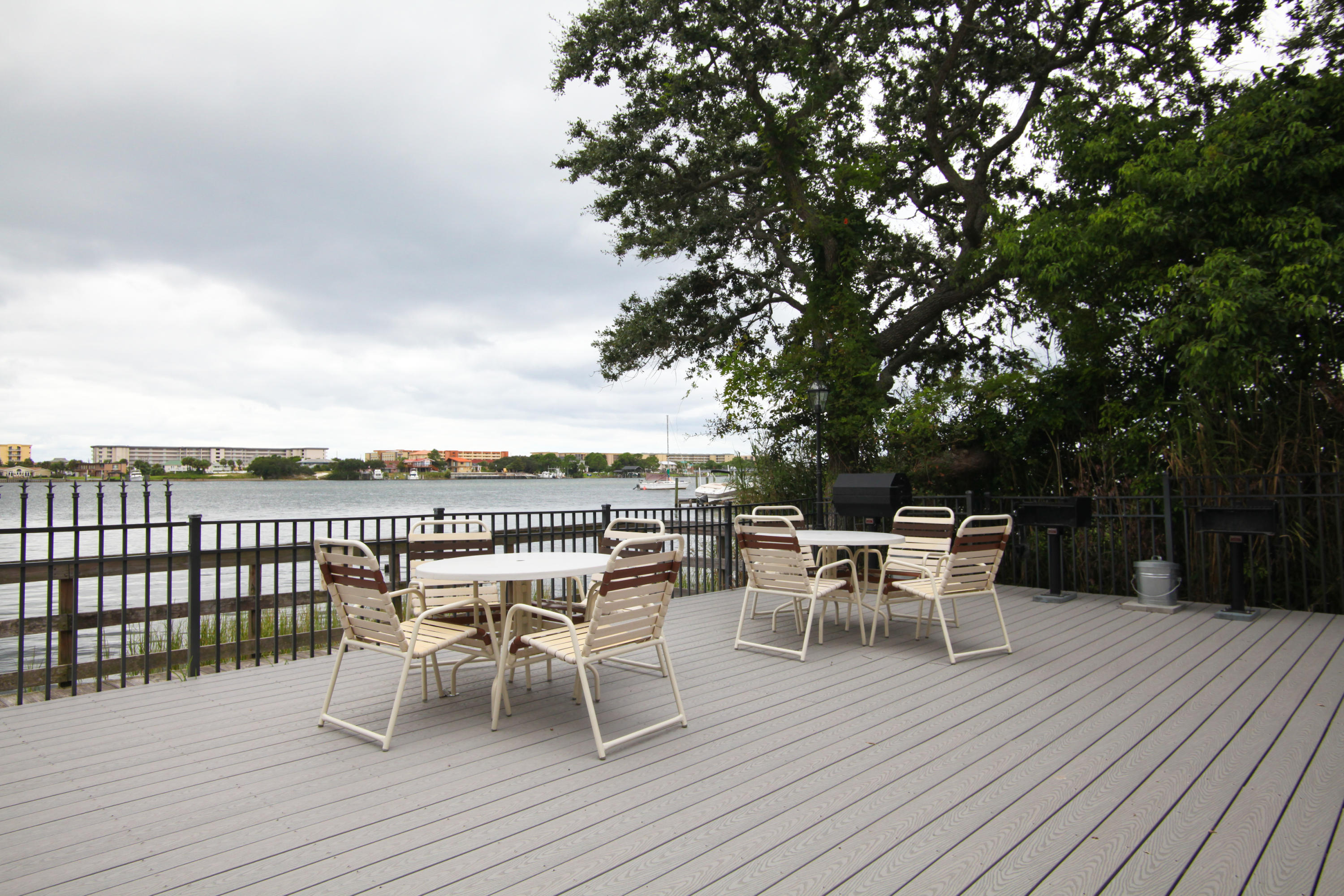 INDIANOLA ON THE WATER - Residential