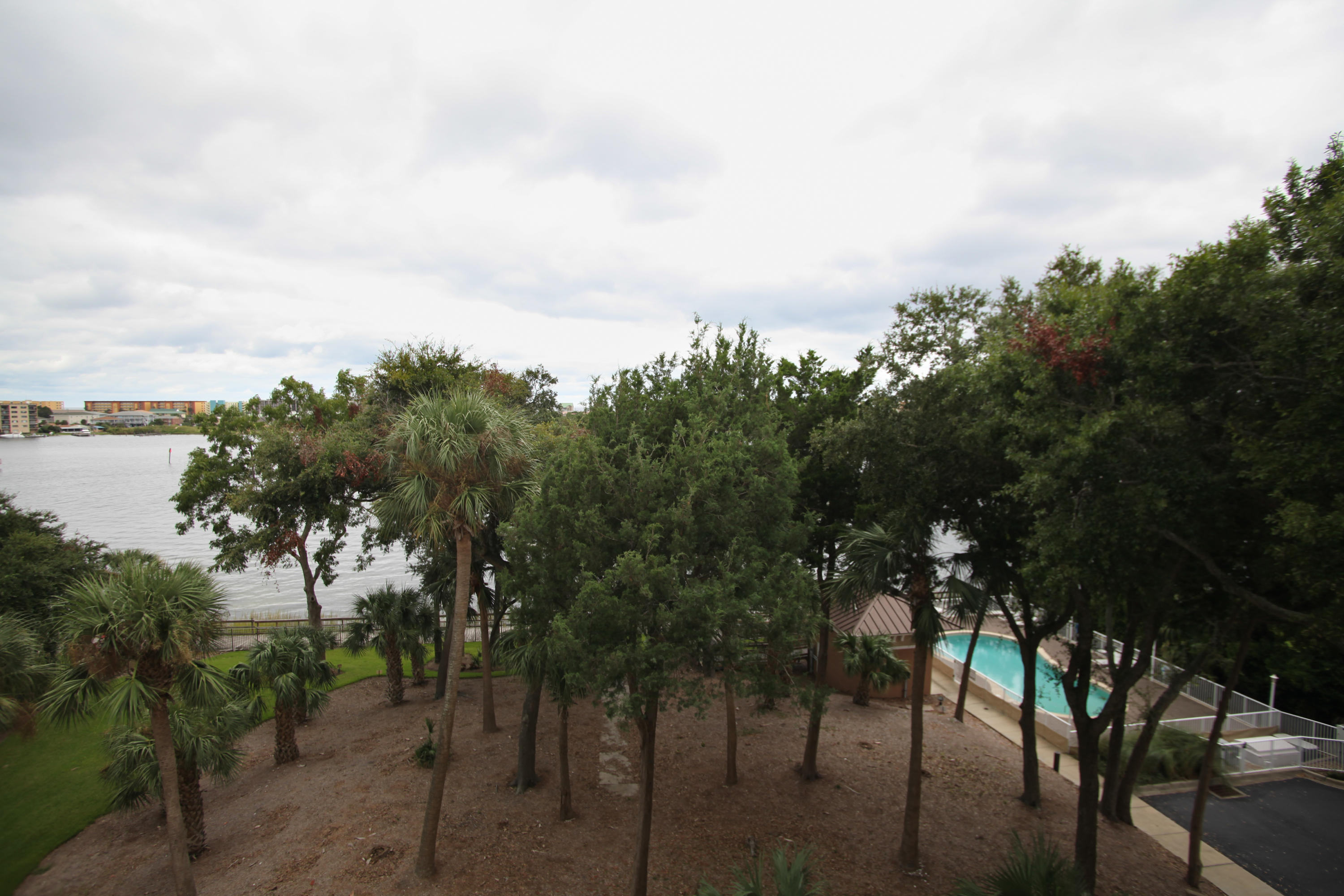 INDIANOLA ON THE WATER - Residential