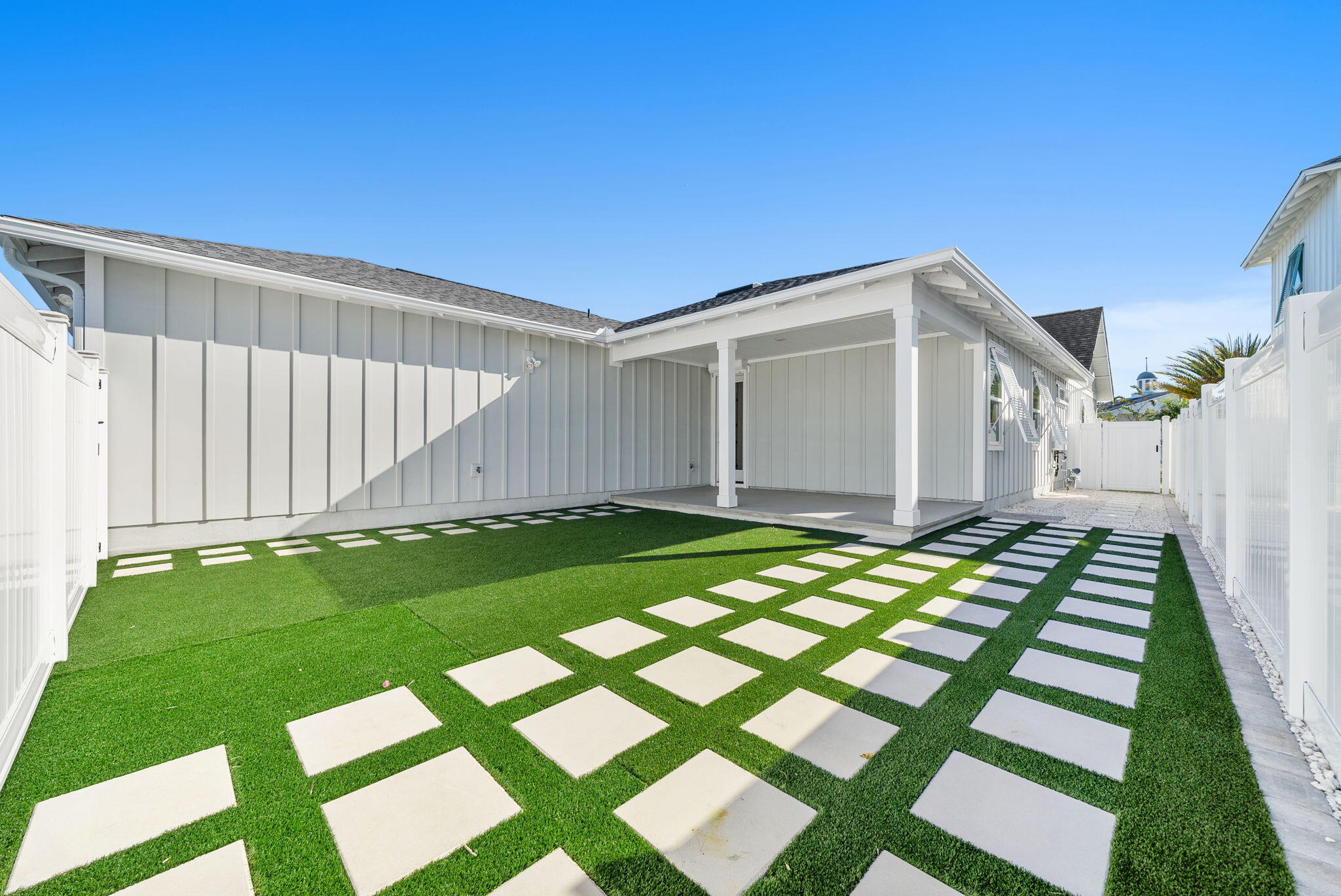 SWEET BAY - Residential