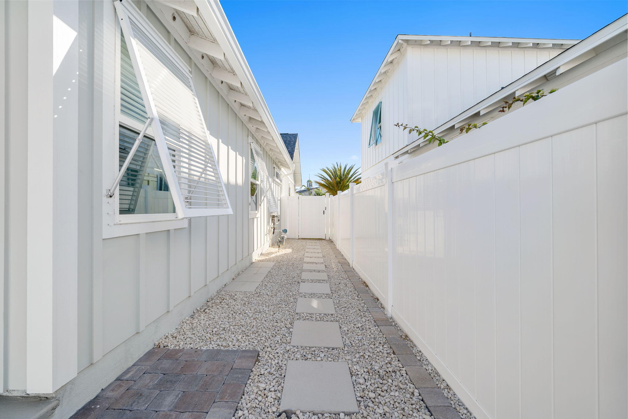 SWEET BAY - Residential