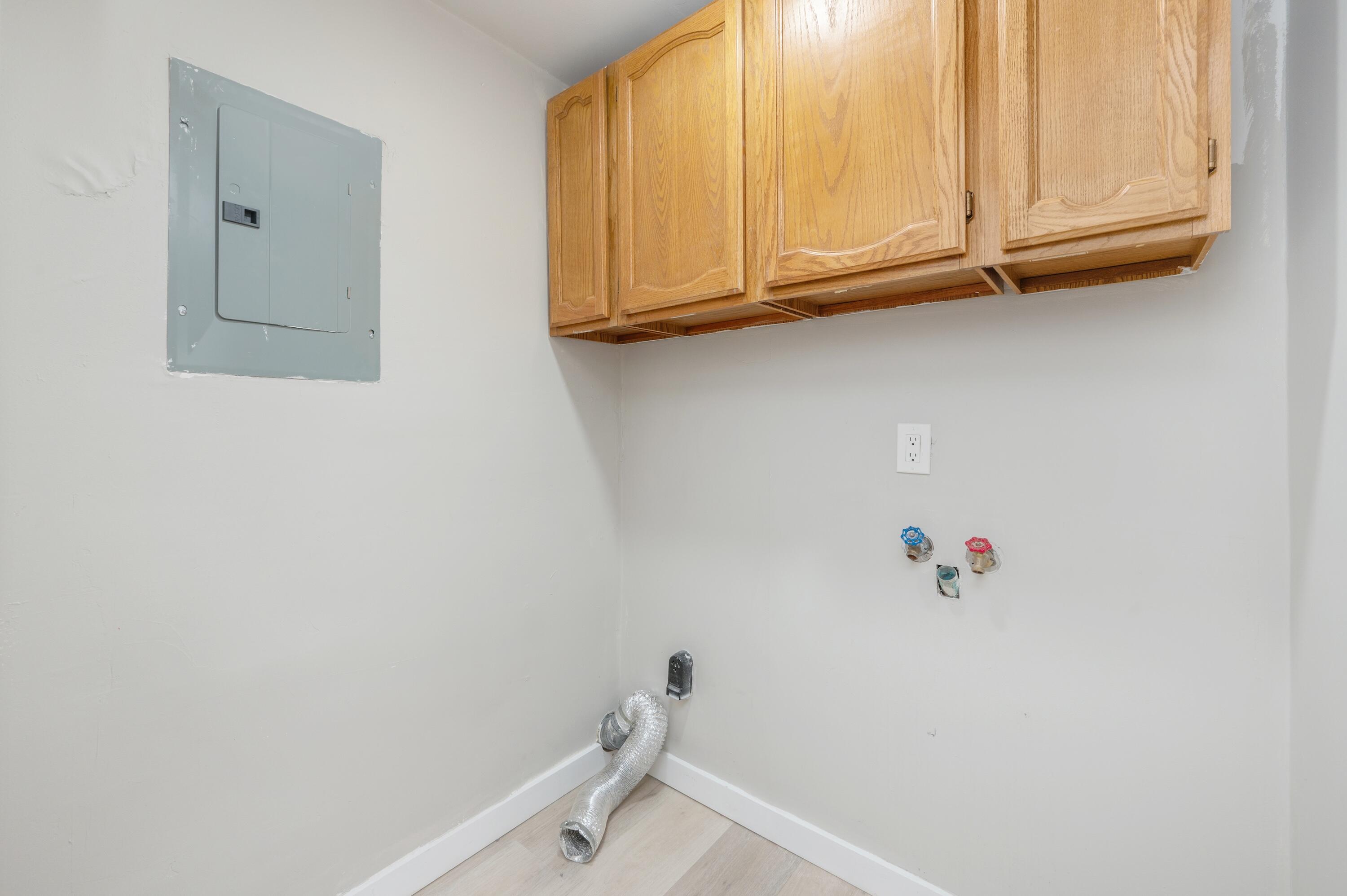 BAYOU WOODS 1ST ADDN - Residential