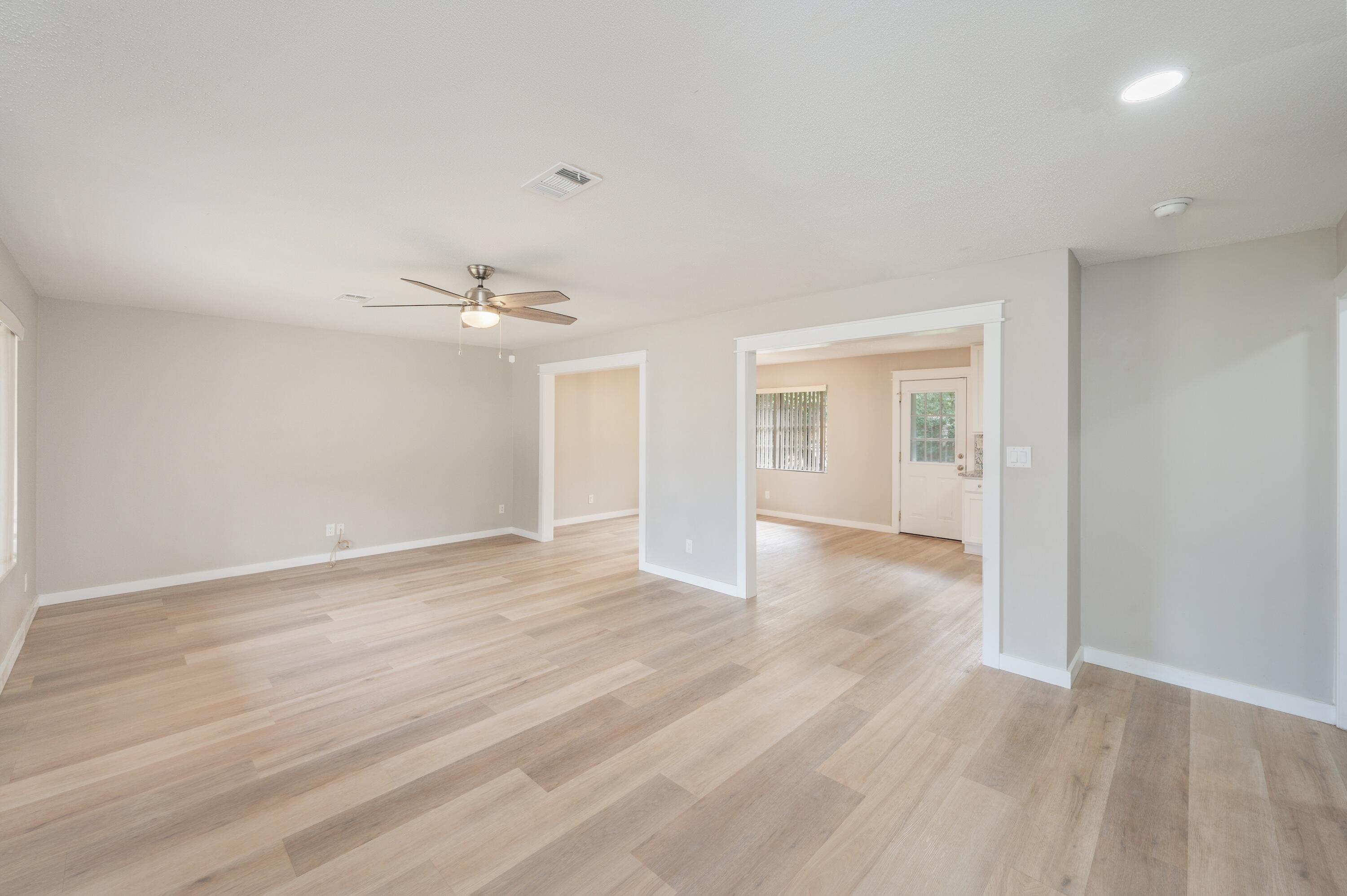 BAYOU WOODS 1ST ADDN - Residential