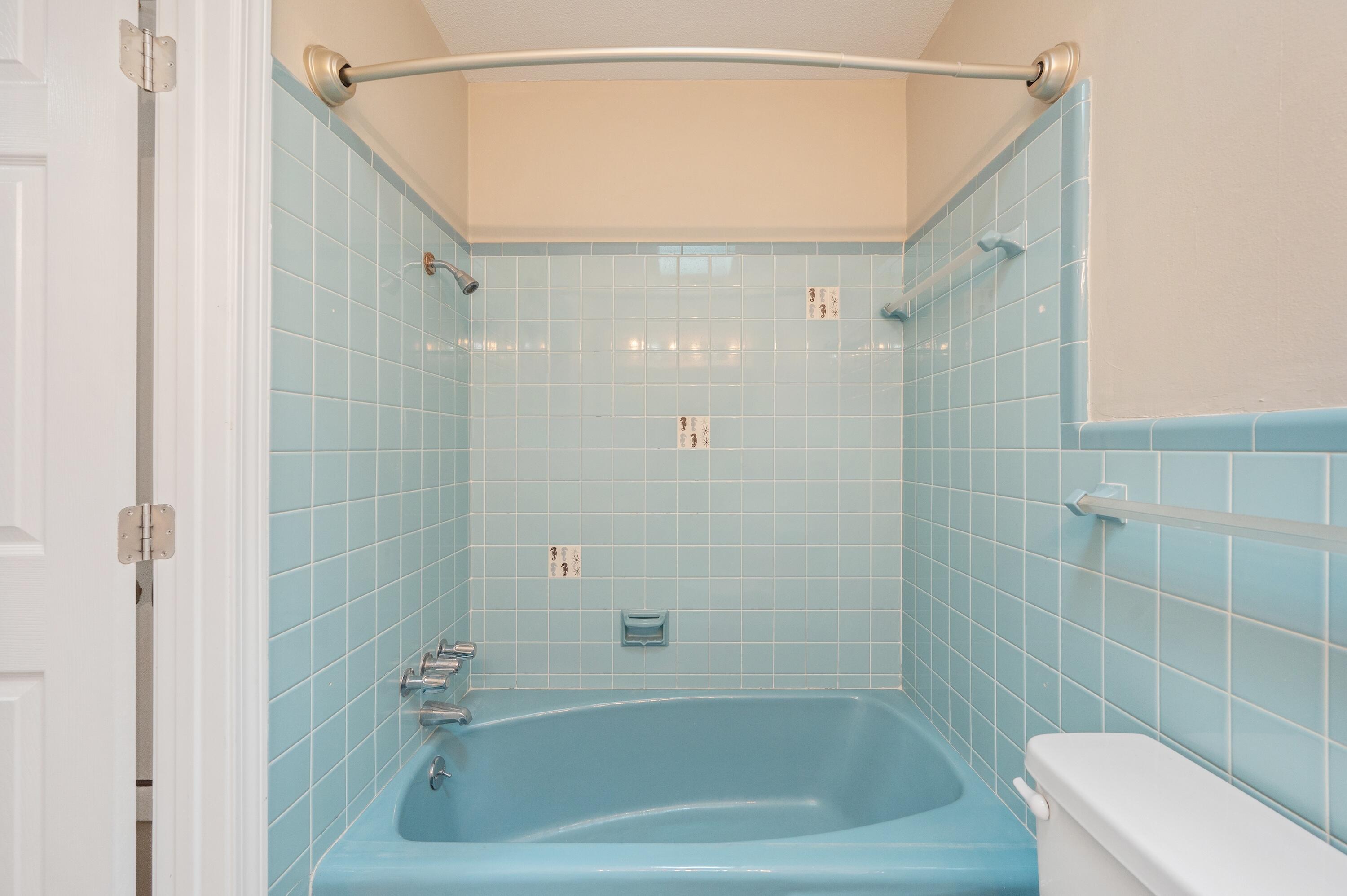 BAYOU WOODS 1ST ADDN - Residential