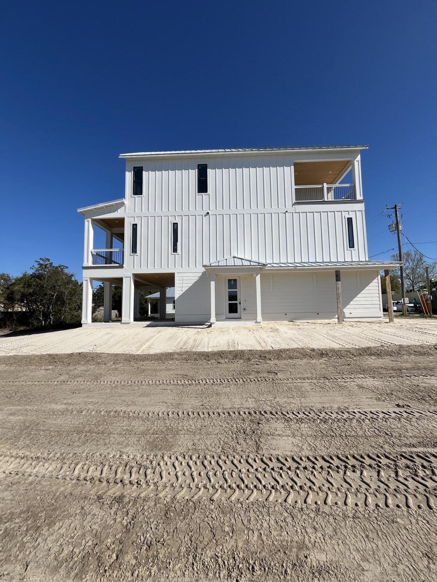 TANG-O-MAR S/D UNREC - Residential