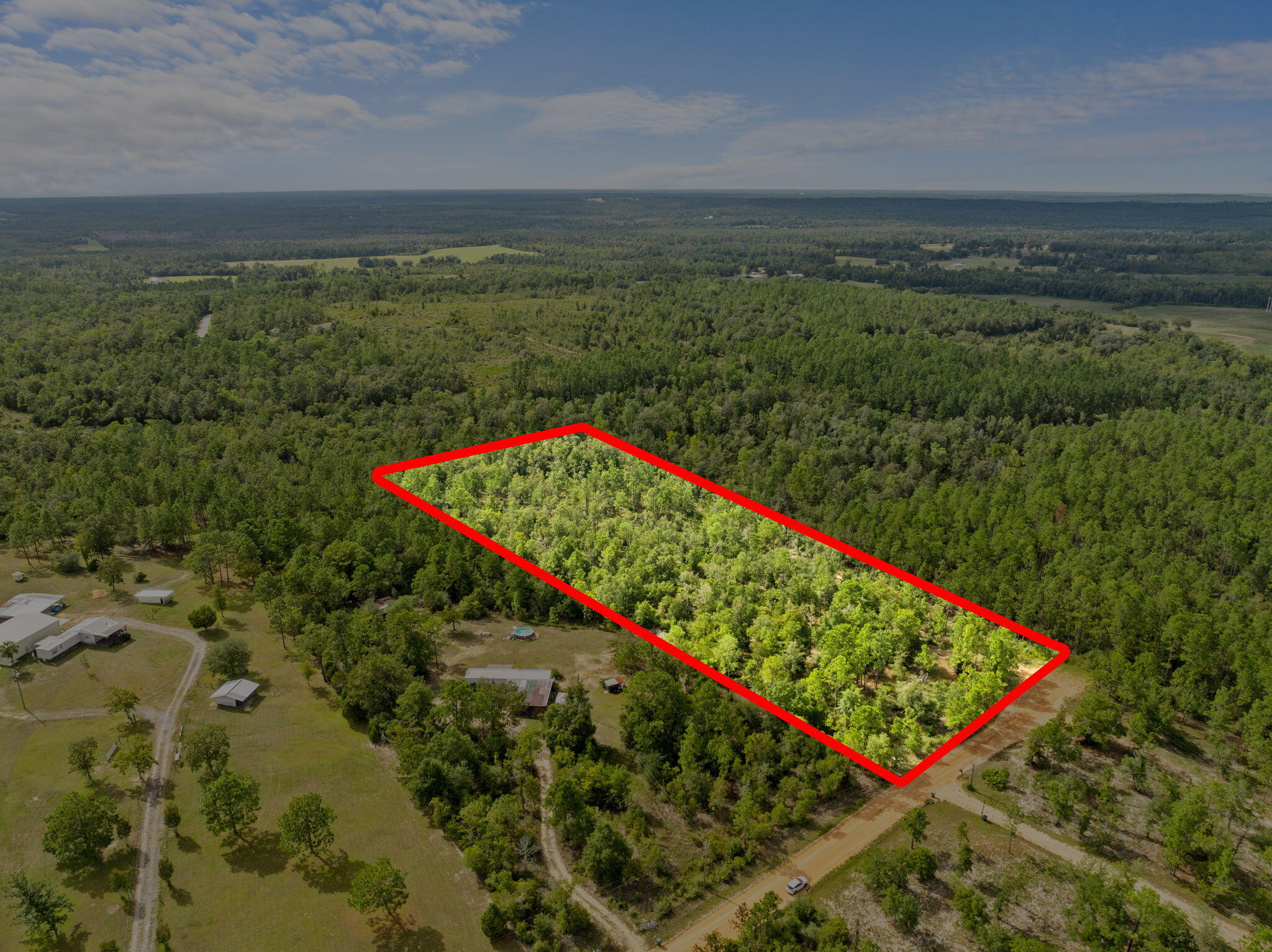 NO RECORDED SUBDIVISION - Land