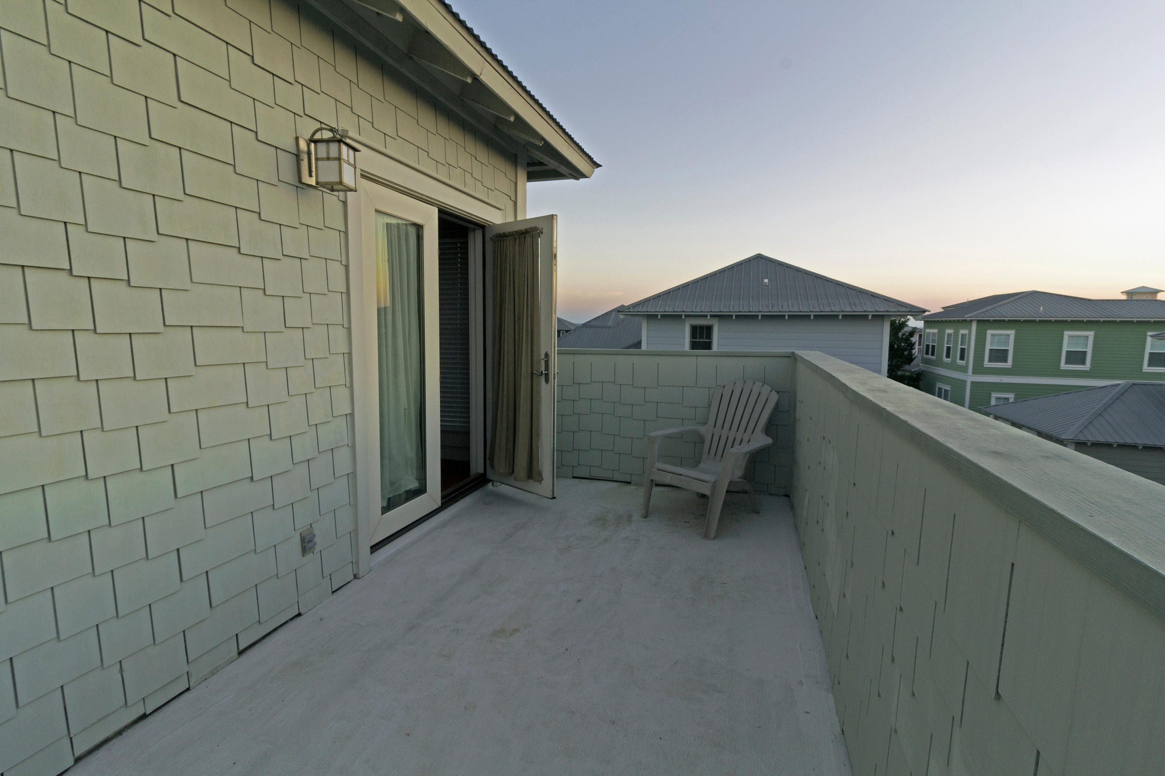 SUMMER'S EDGE - Residential