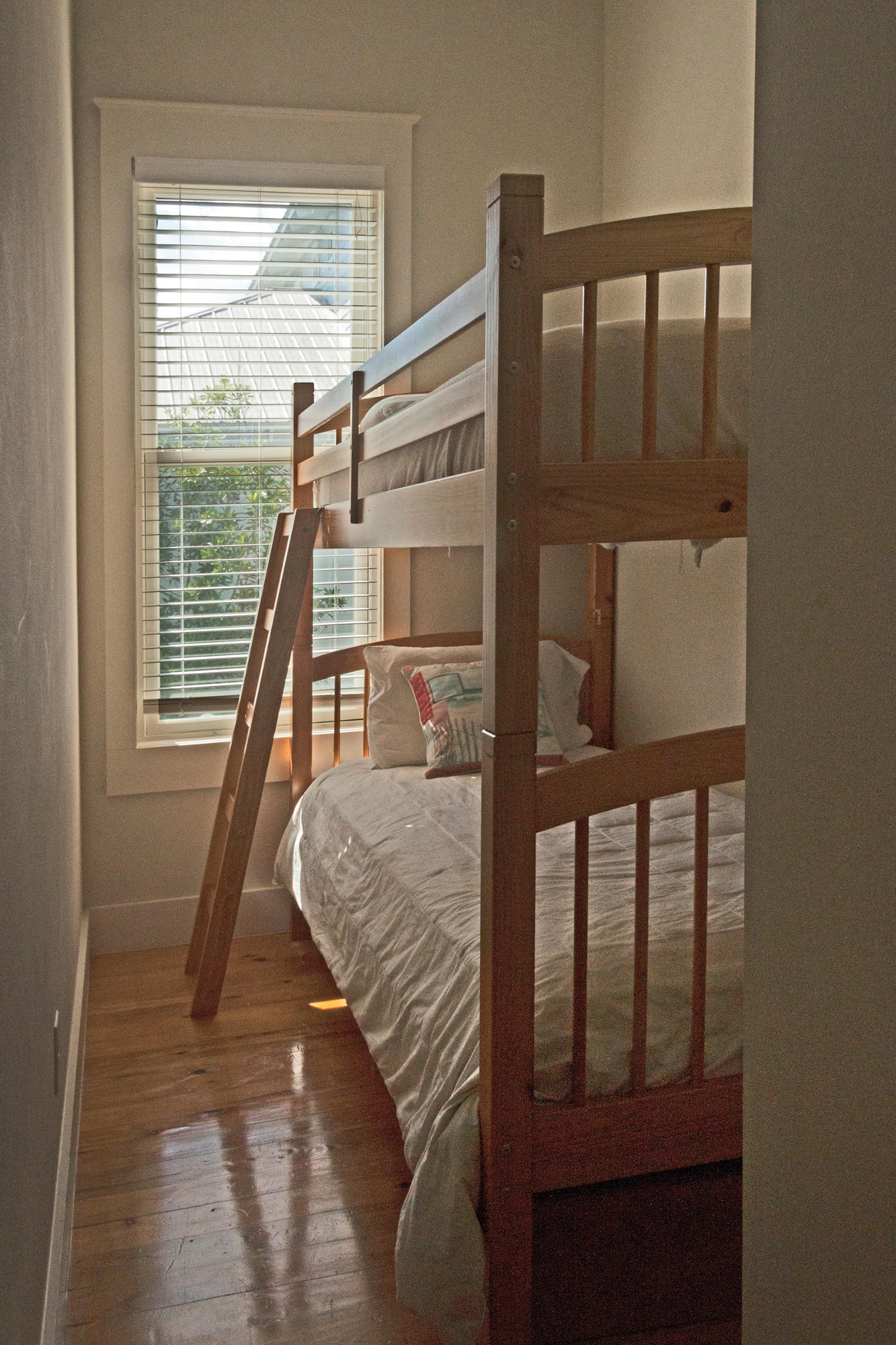 SUMMER'S EDGE - Residential