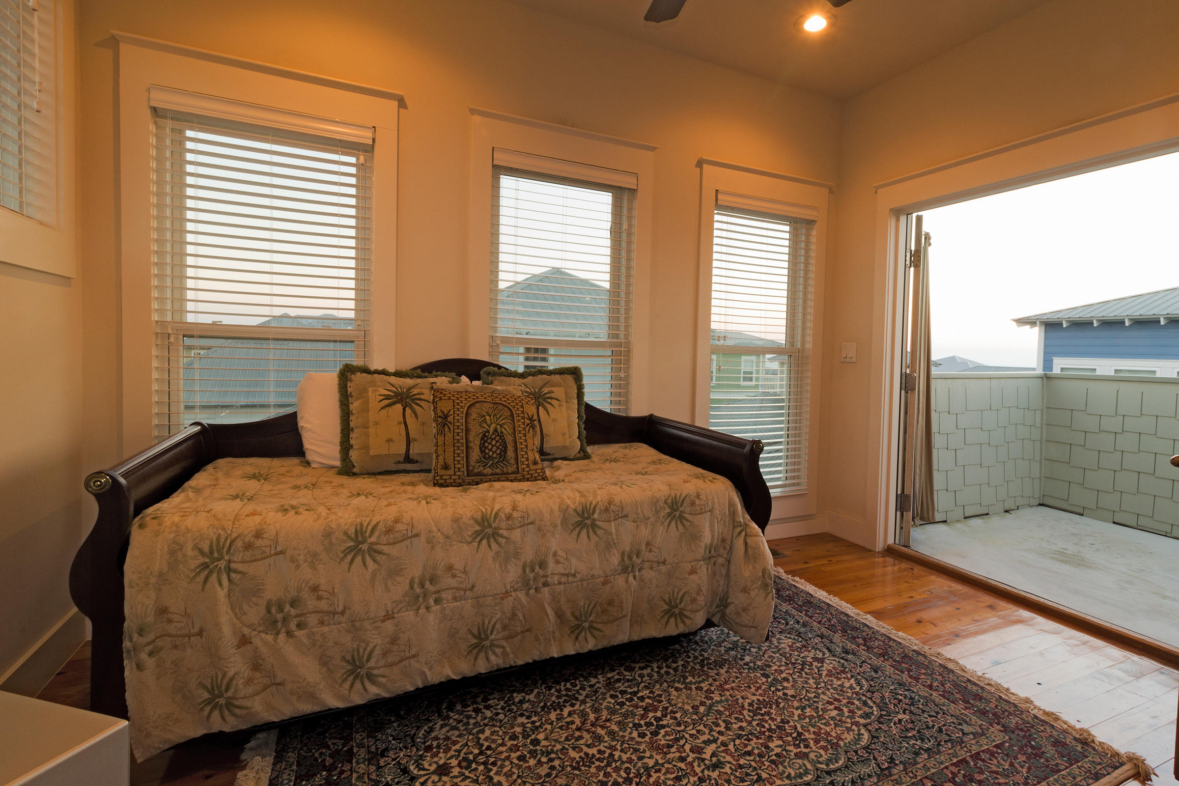 SUMMER'S EDGE - Residential