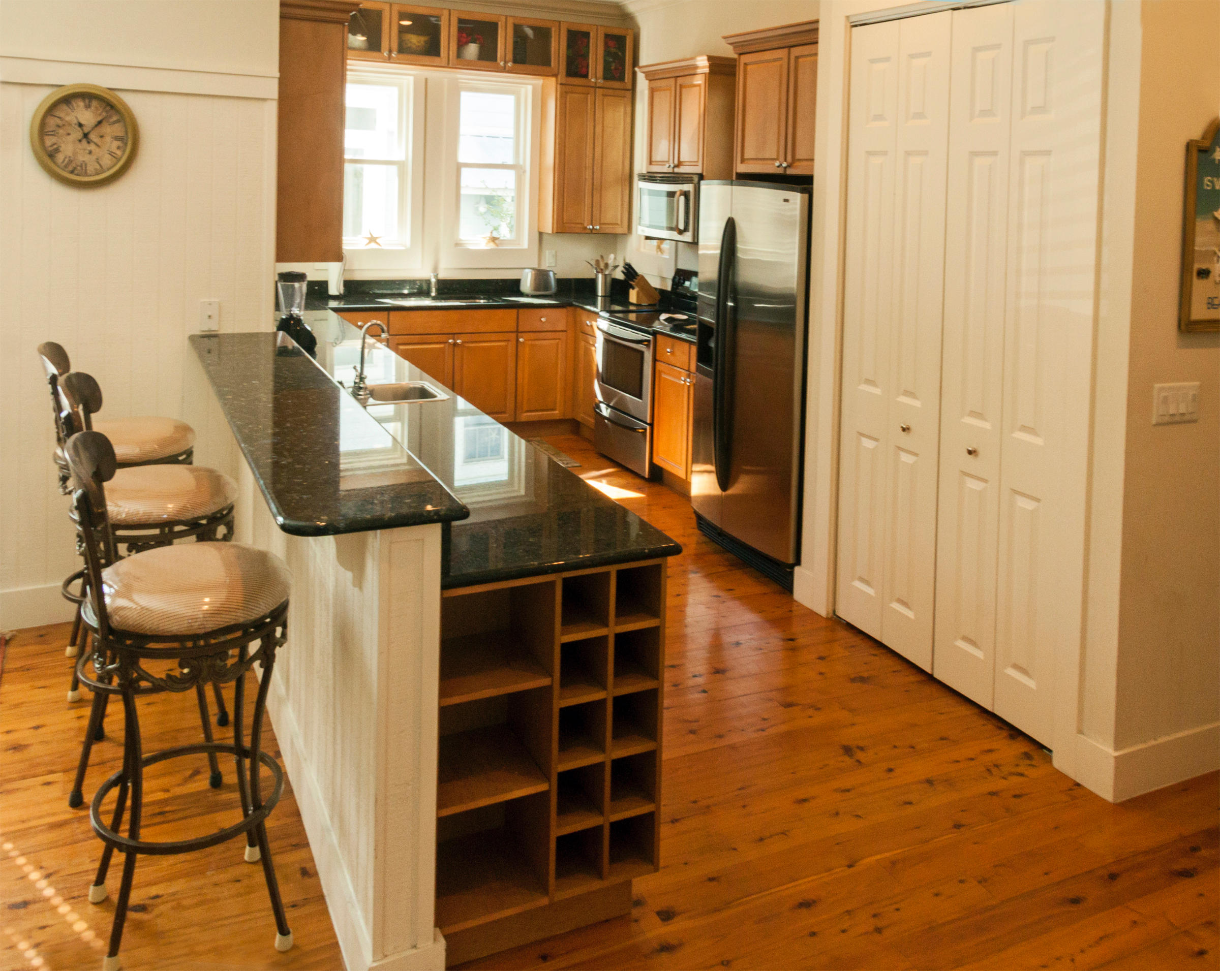 SUMMER'S EDGE - Residential