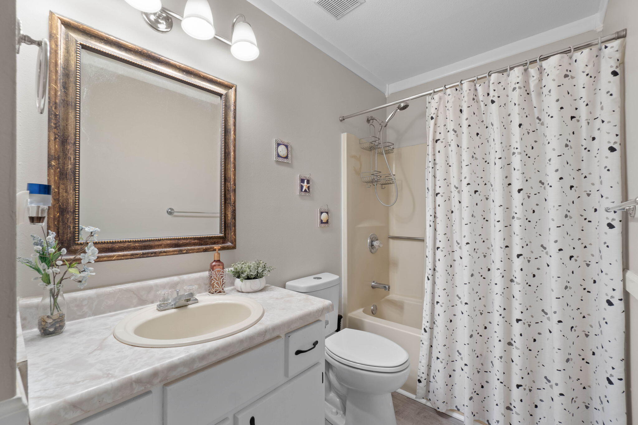 COLINA DEL ORO - Residential