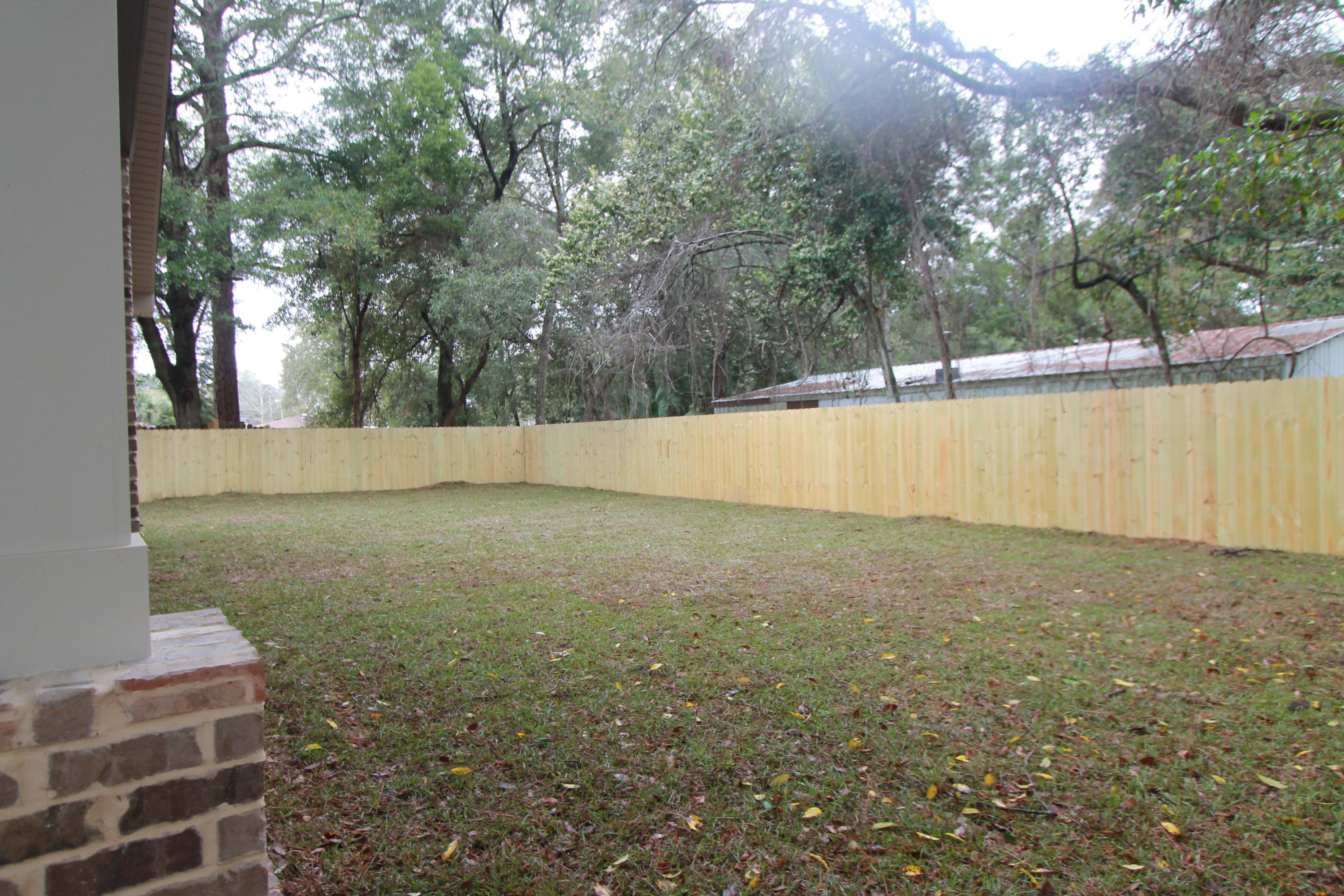 ELLIOTTS POINT - Residential