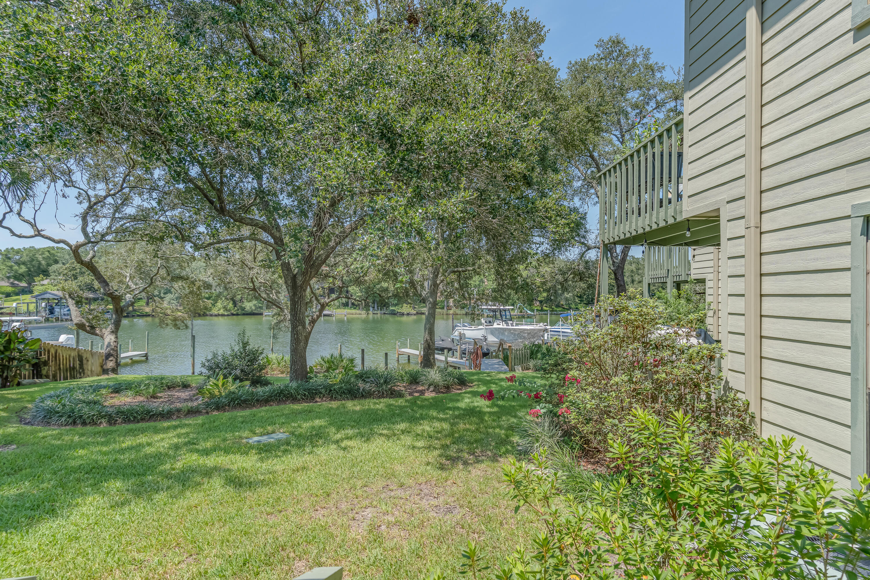 KIDD BAYOU OAKS - Residential