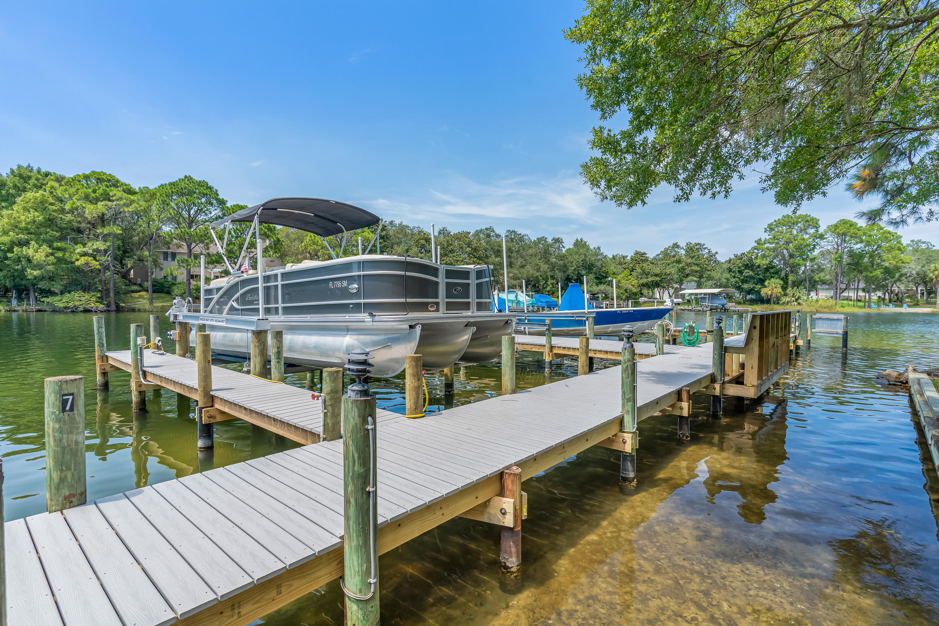 KIDD BAYOU OAKS - Residential