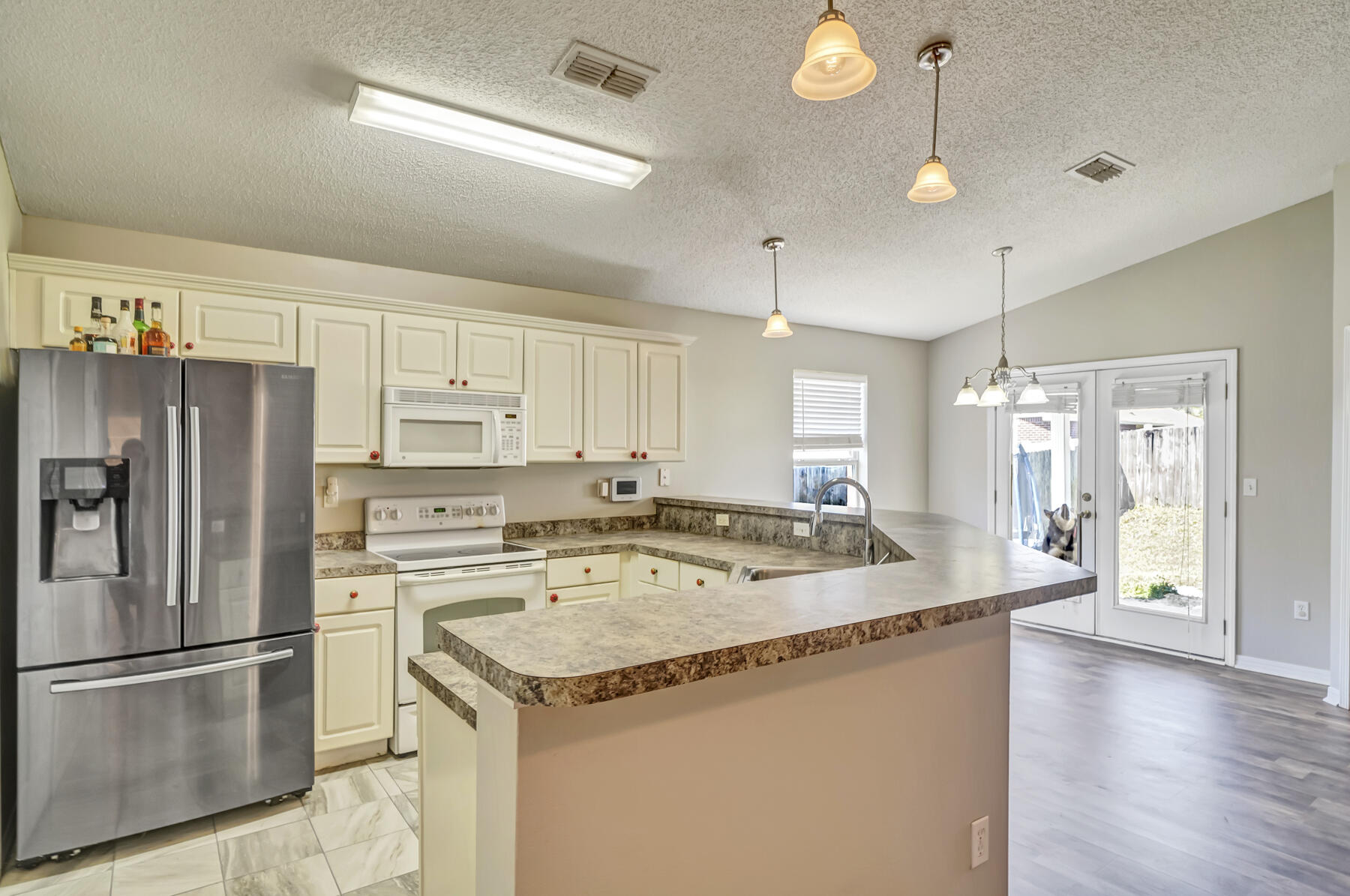 REDSTONE ESTATES - Residential