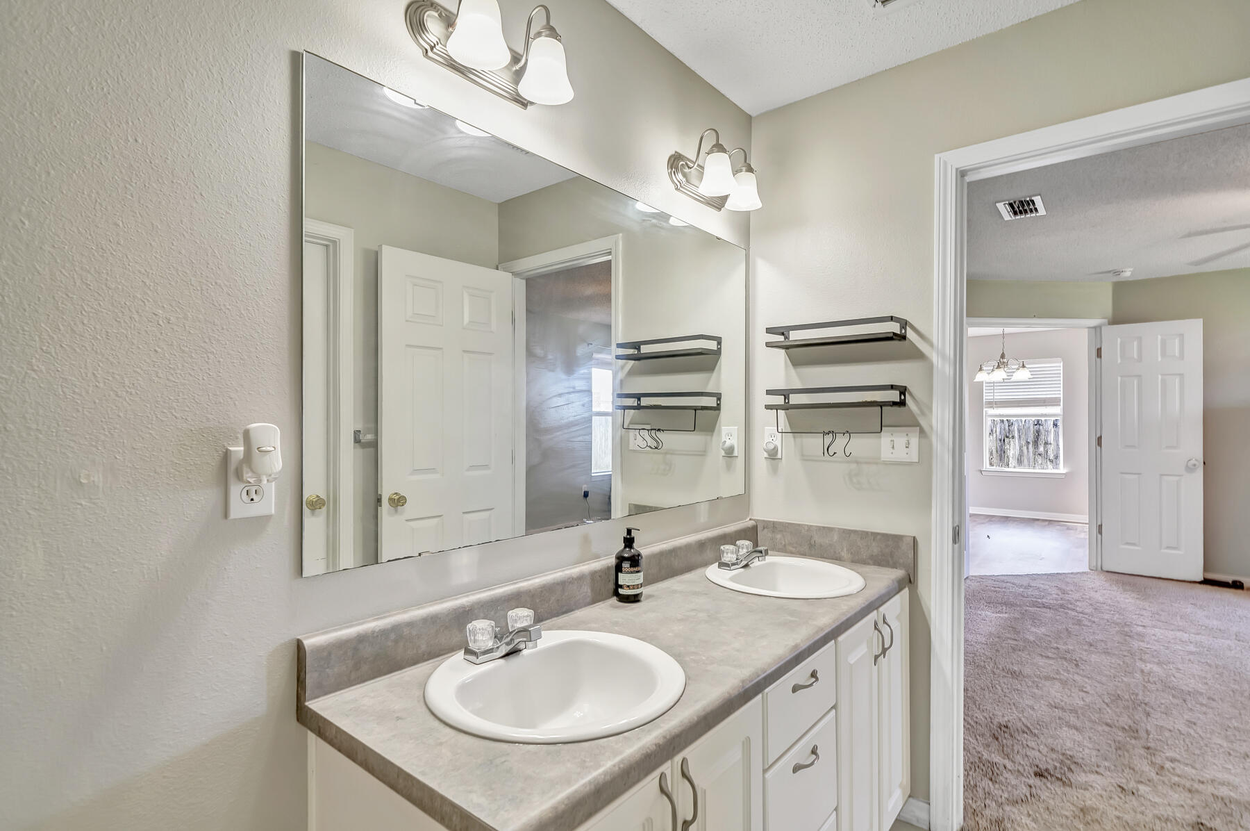 REDSTONE ESTATES - Residential