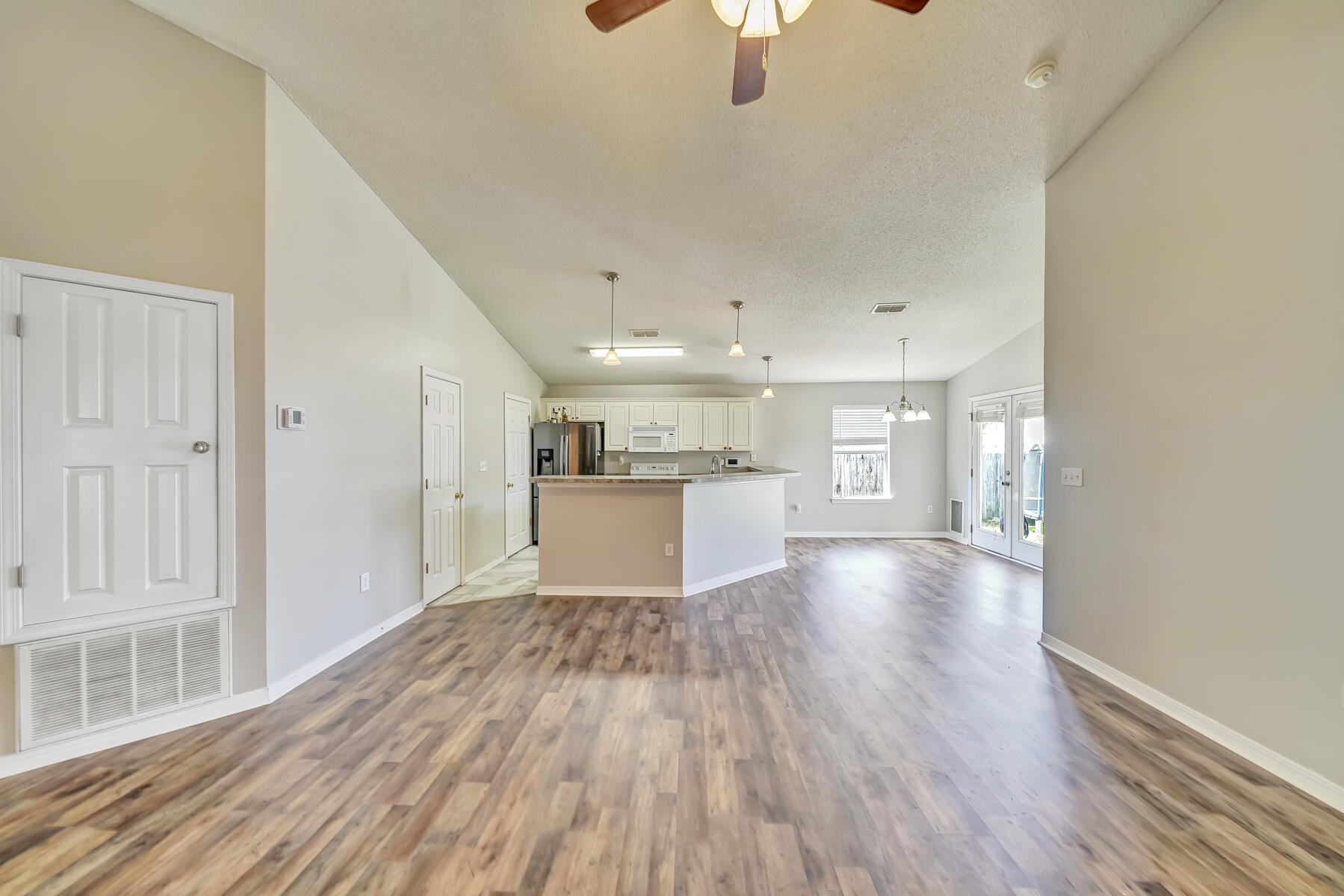 REDSTONE ESTATES - Residential