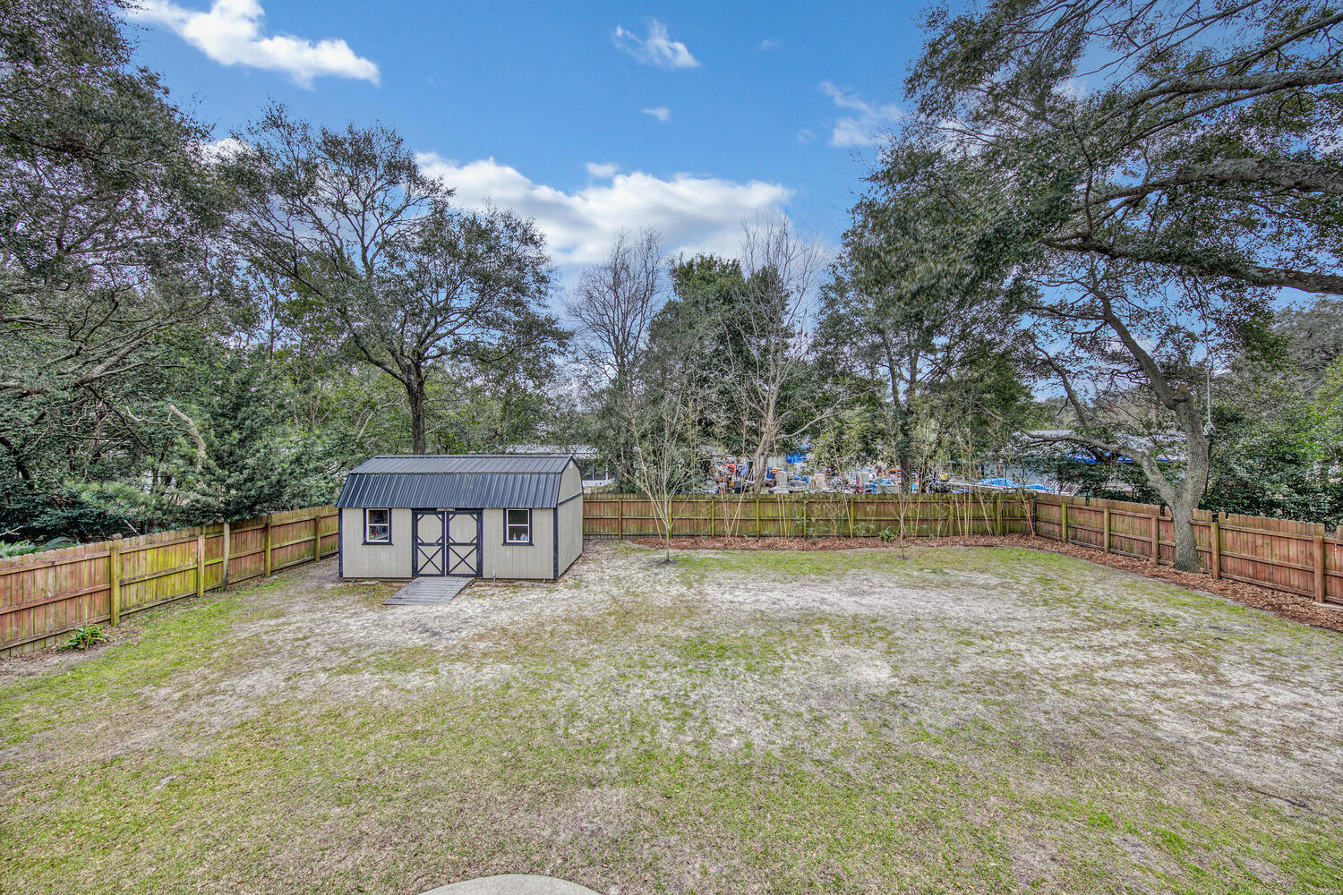 BAYOU WOODS - Residential