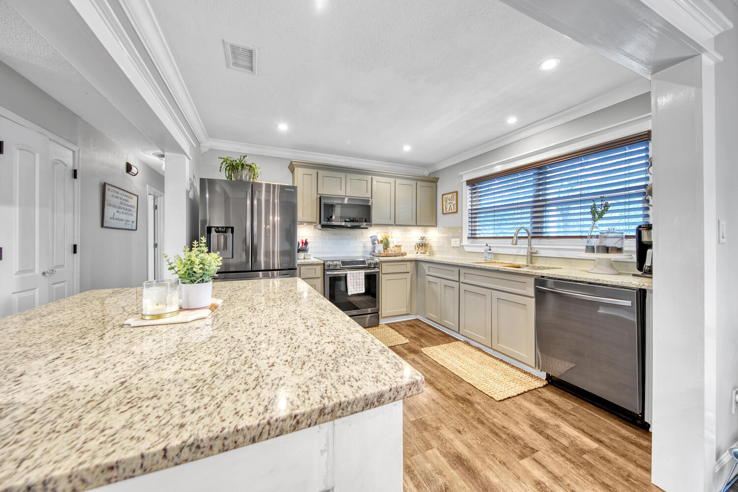 BAYOU WOODS - Residential