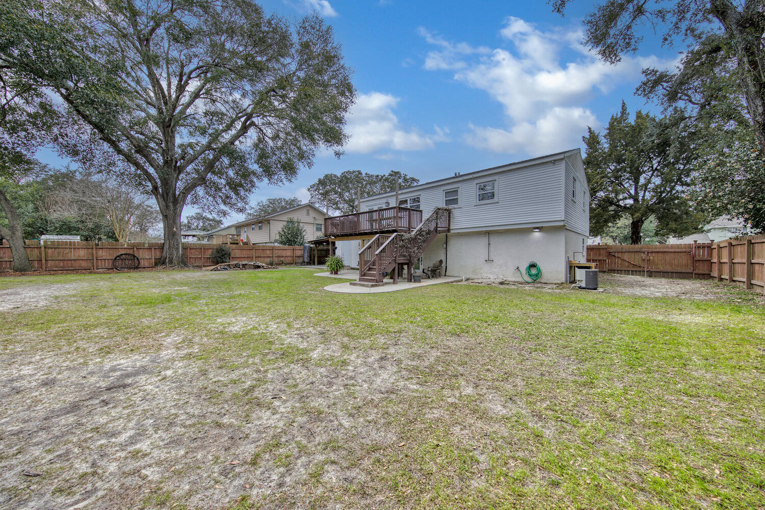 BAYOU WOODS - Residential