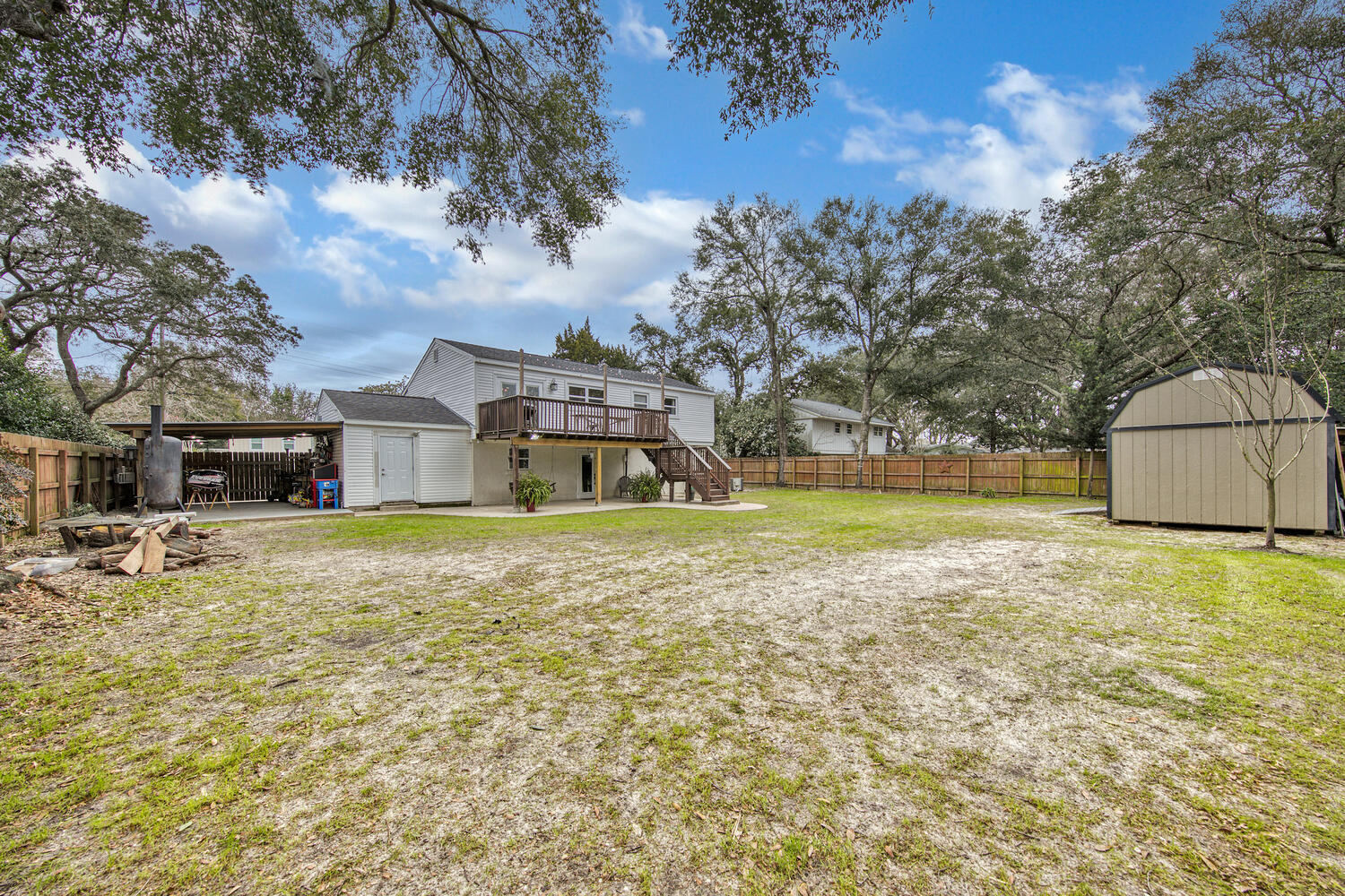 BAYOU WOODS - Residential