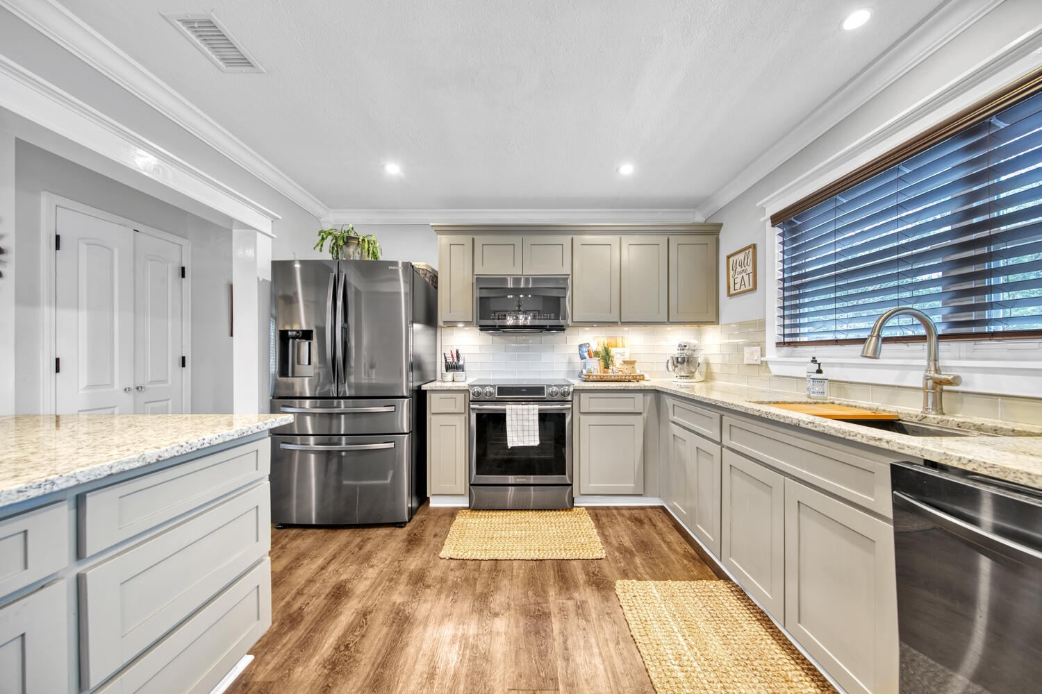 BAYOU WOODS - Residential