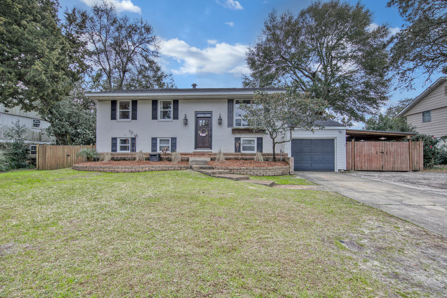 BAYOU WOODS - Residential