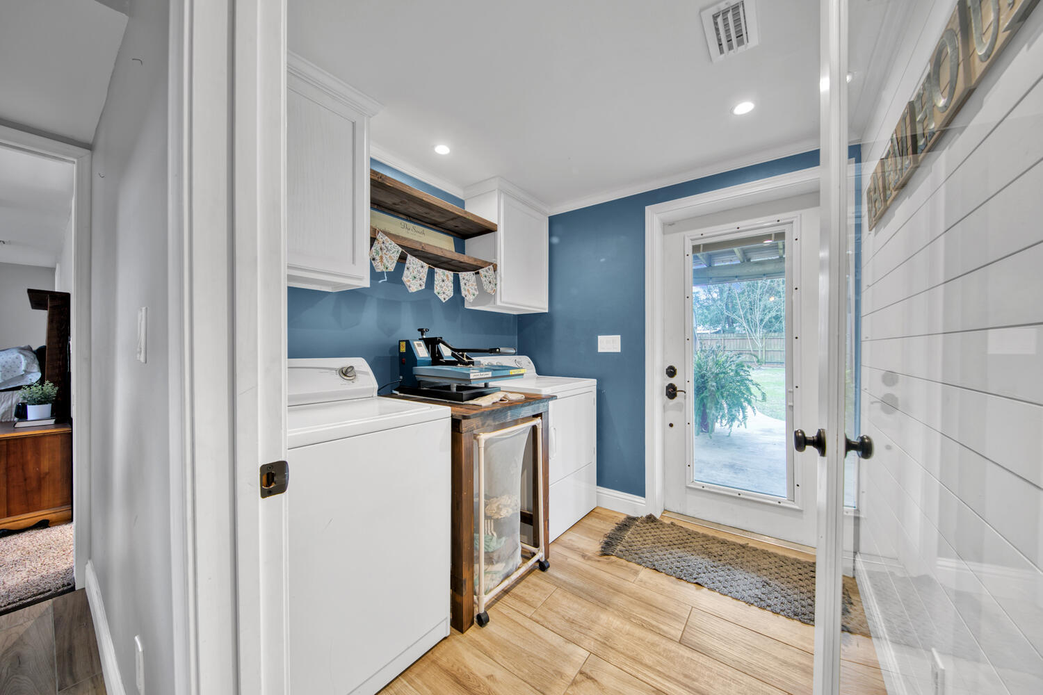 BAYOU WOODS - Residential