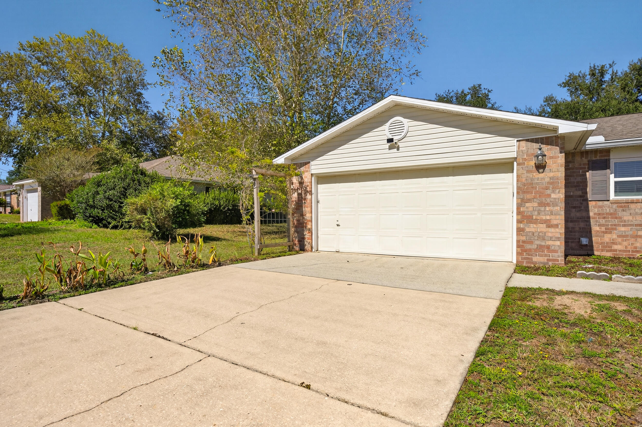 COUNTRYVIEW ESTATES 7TH ADDN - Residential