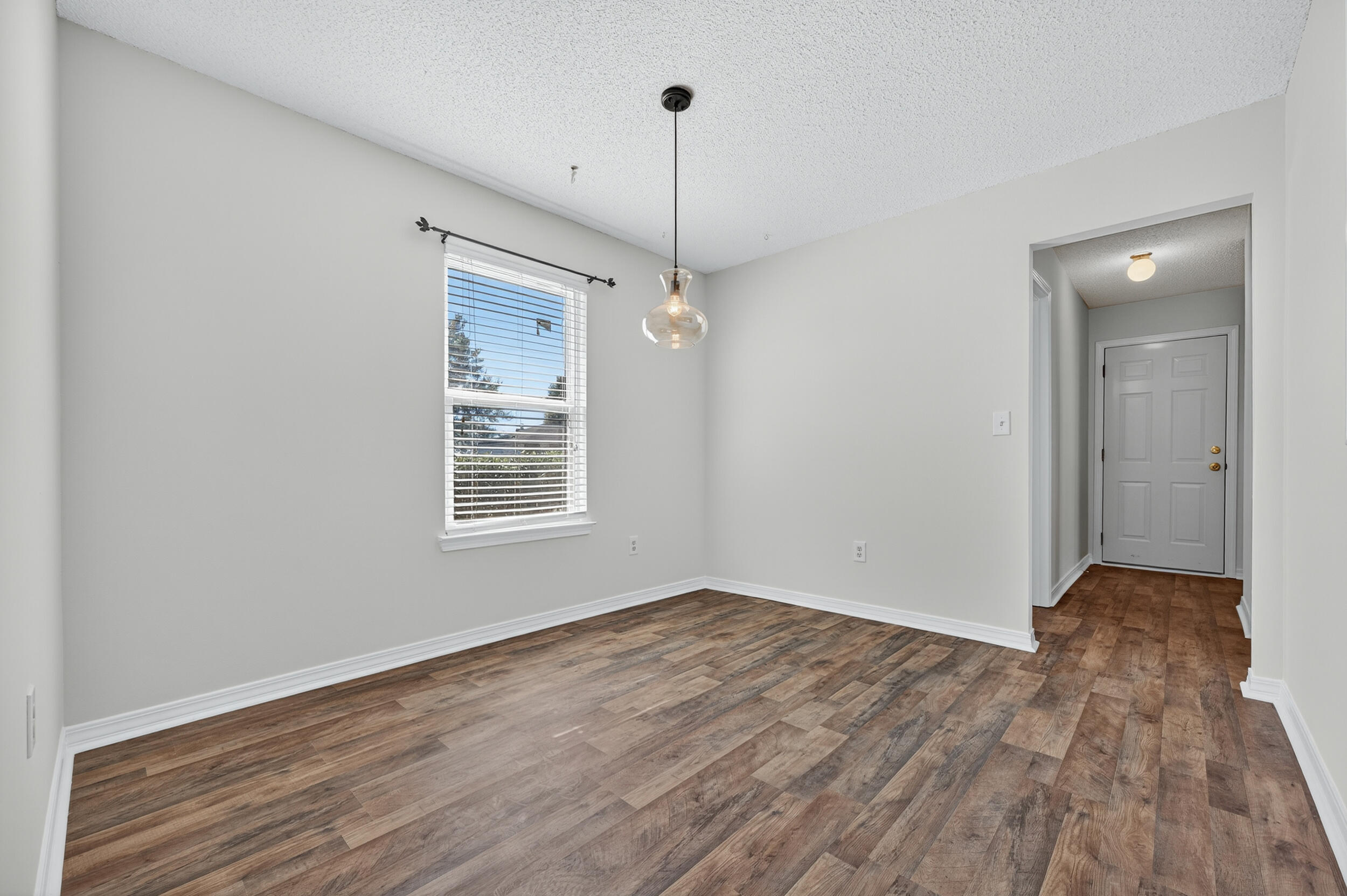 COUNTRYVIEW ESTATES 7TH ADDN - Residential