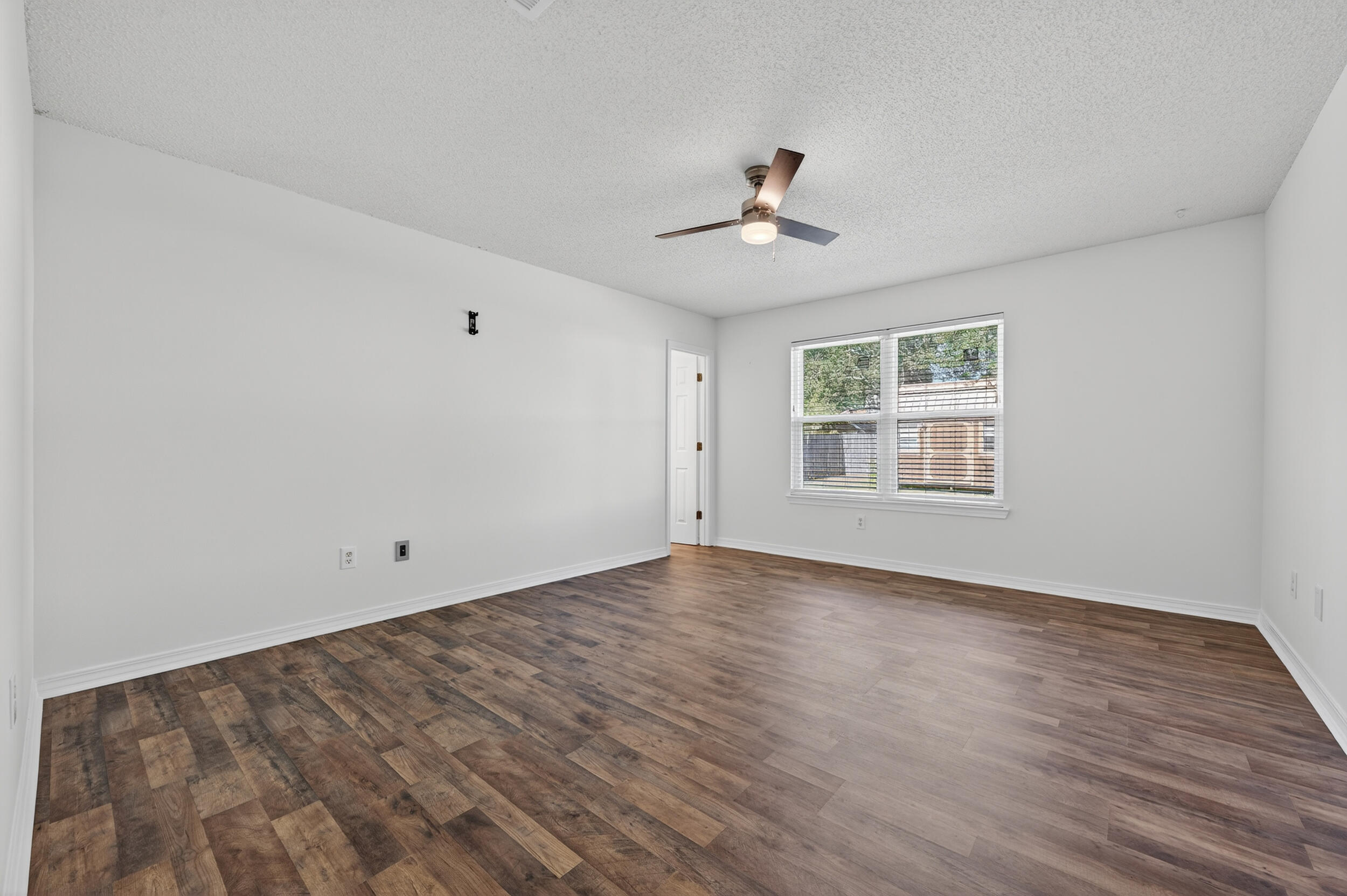 COUNTRYVIEW ESTATES 7TH ADDN - Residential