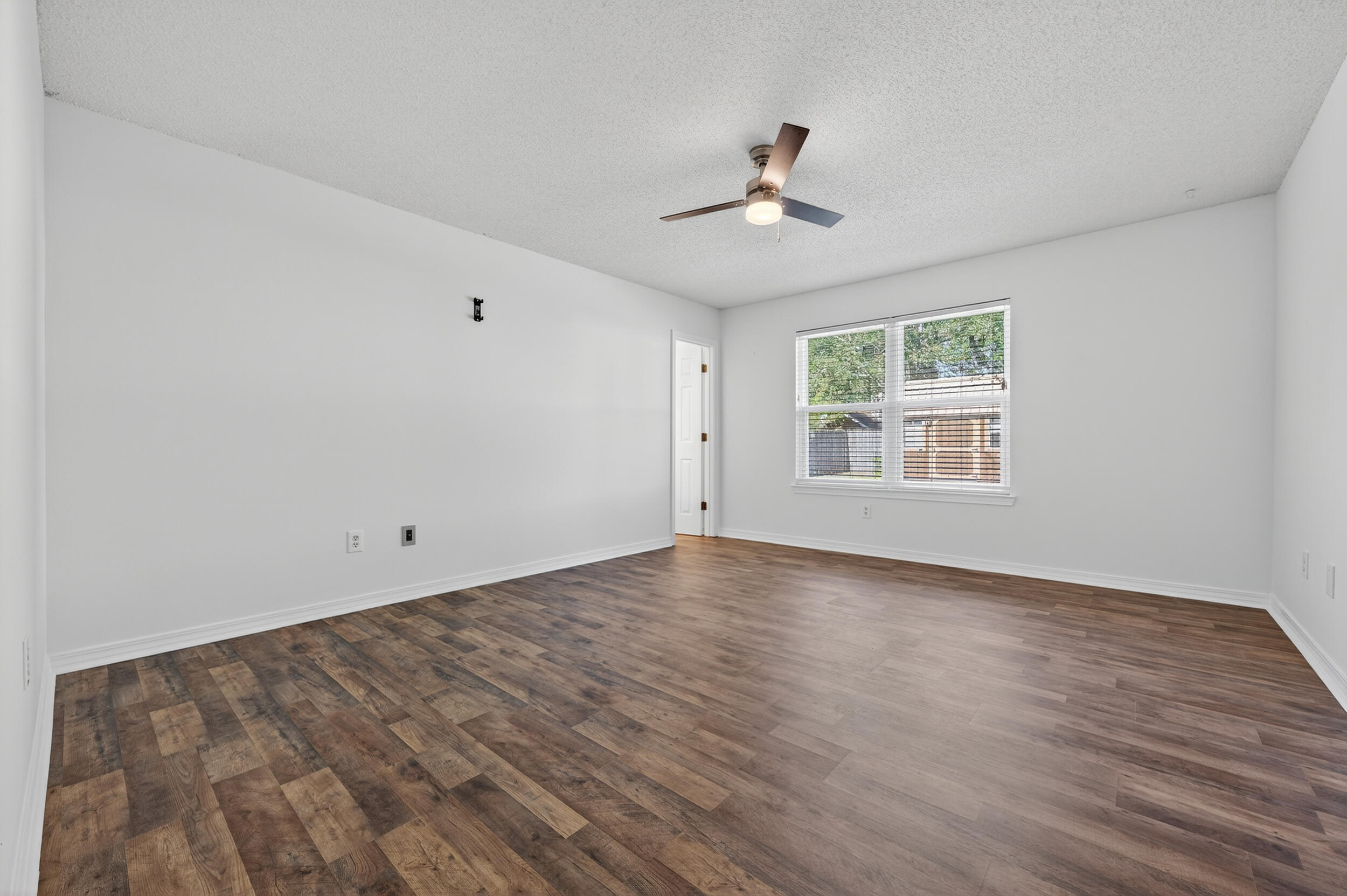 COUNTRYVIEW ESTATES 7TH ADDN - Residential