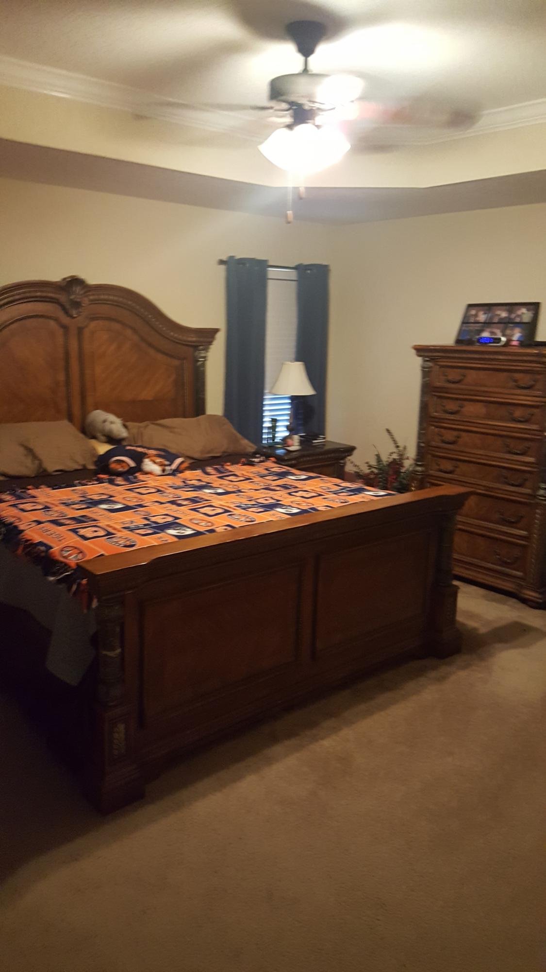 LEAH PINES - Residential