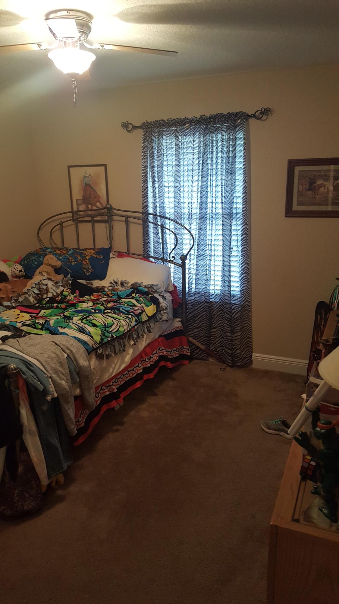 LEAH PINES - Residential