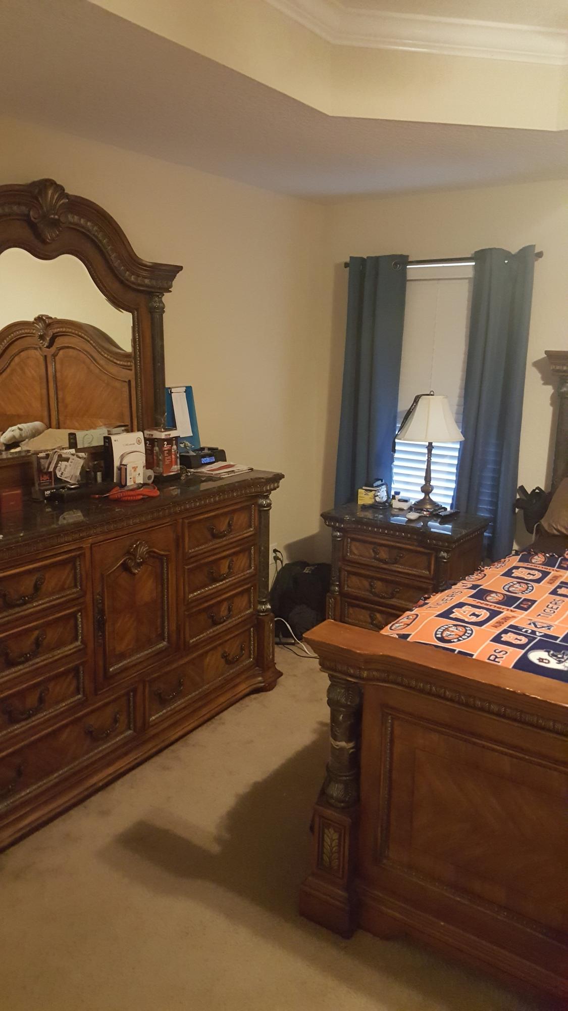 LEAH PINES - Residential