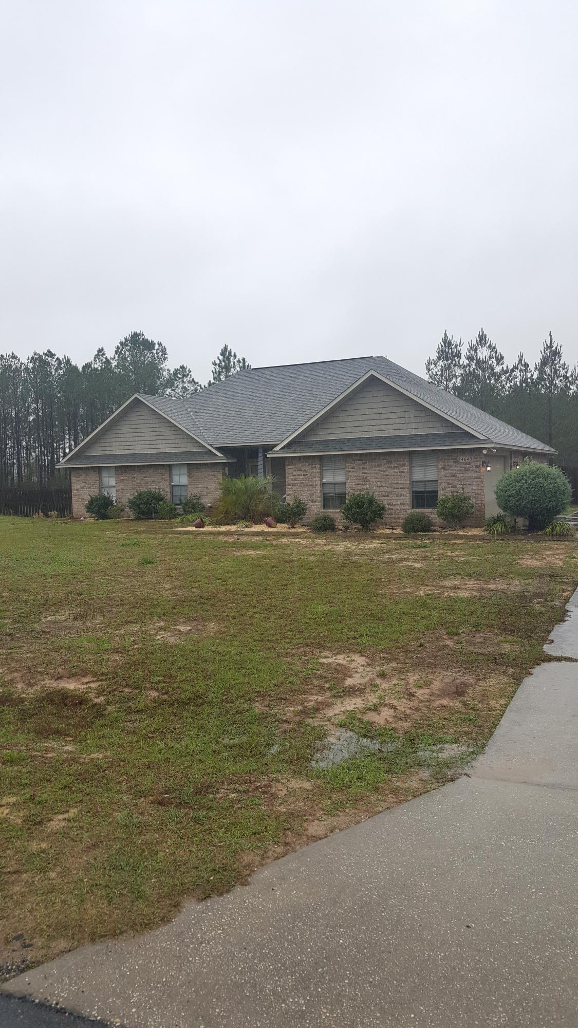 LEAH PINES - Residential