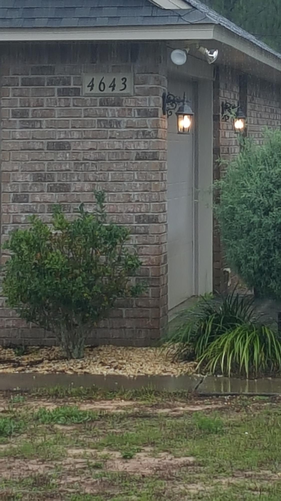 LEAH PINES - Residential