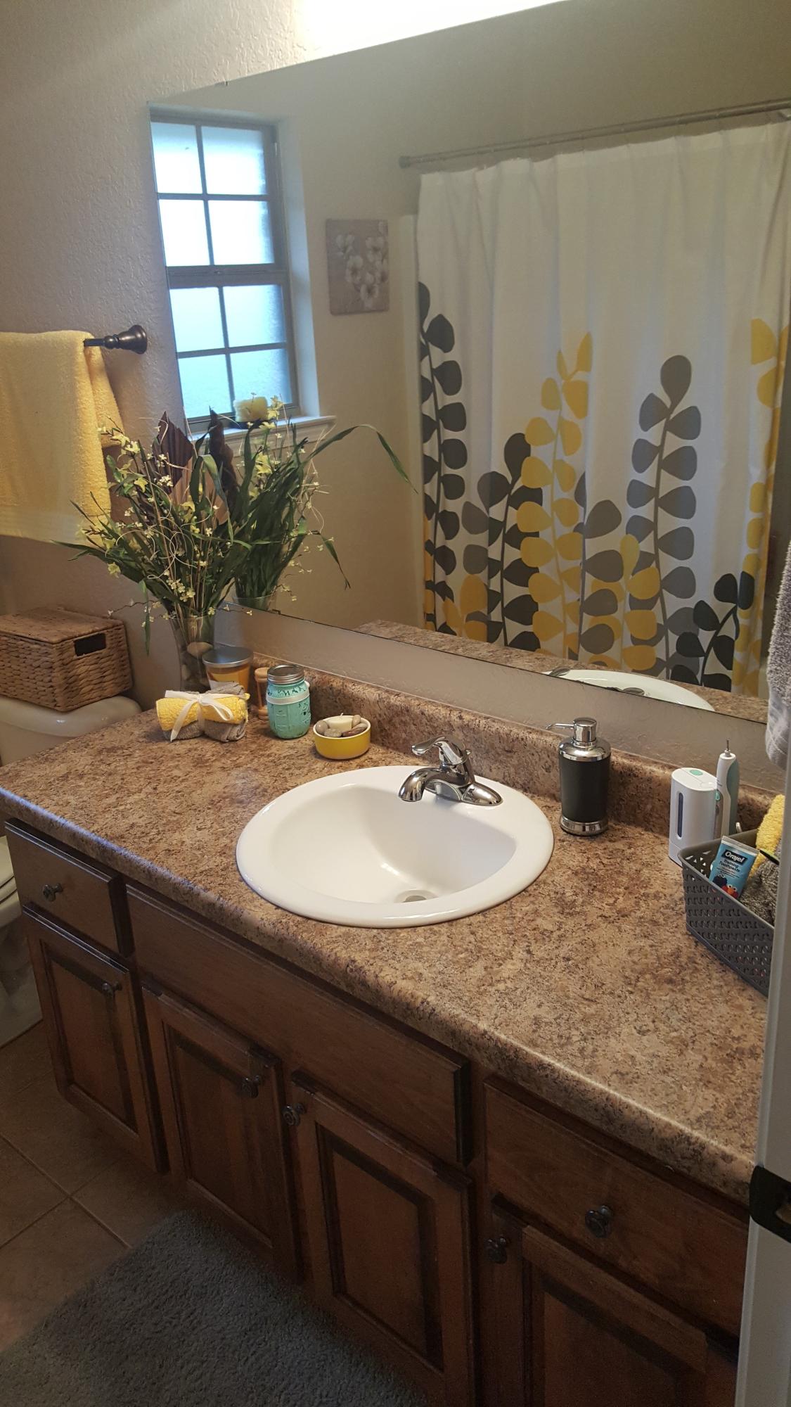 LEAH PINES - Residential