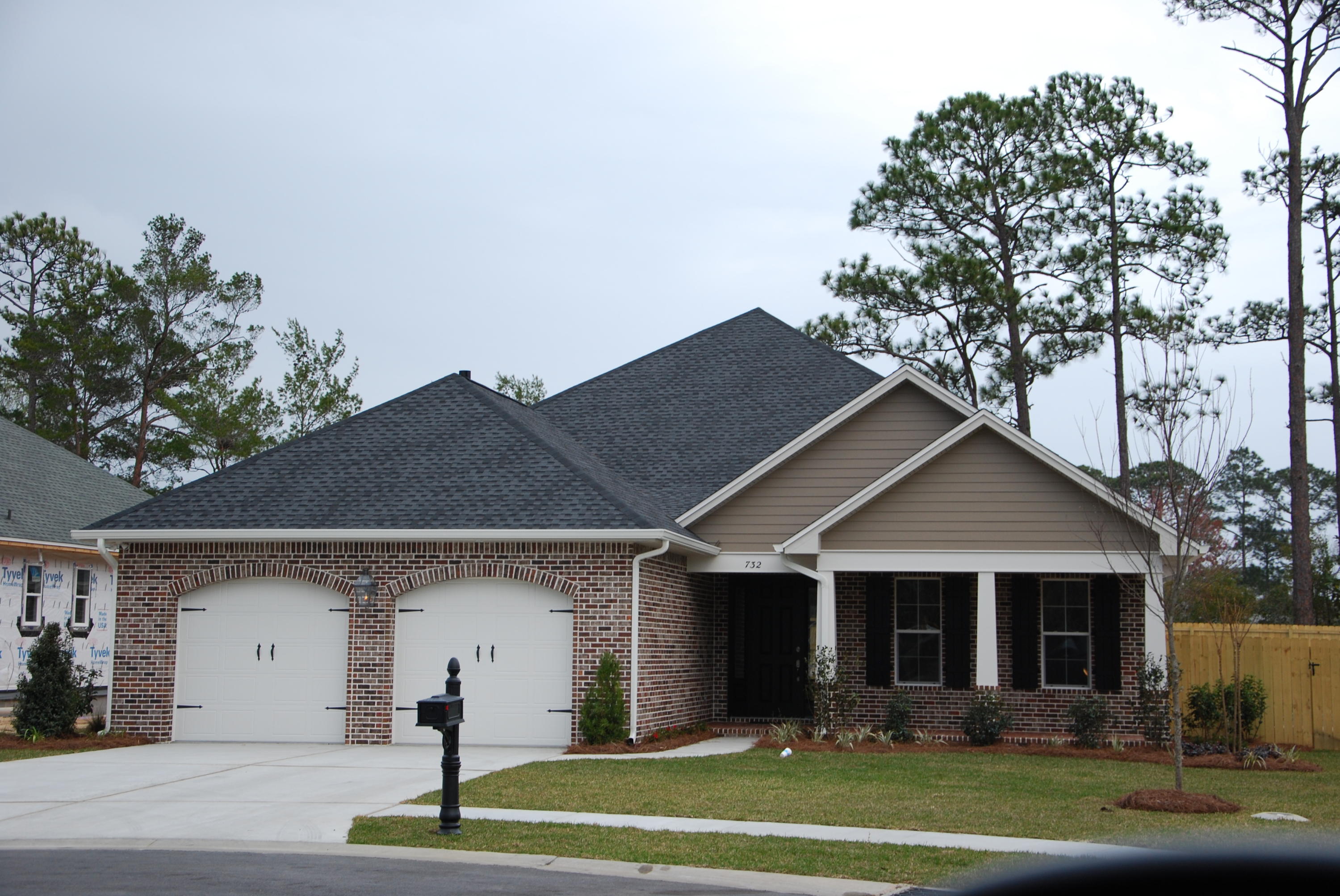 MAGNOLIA WOODS - Residential