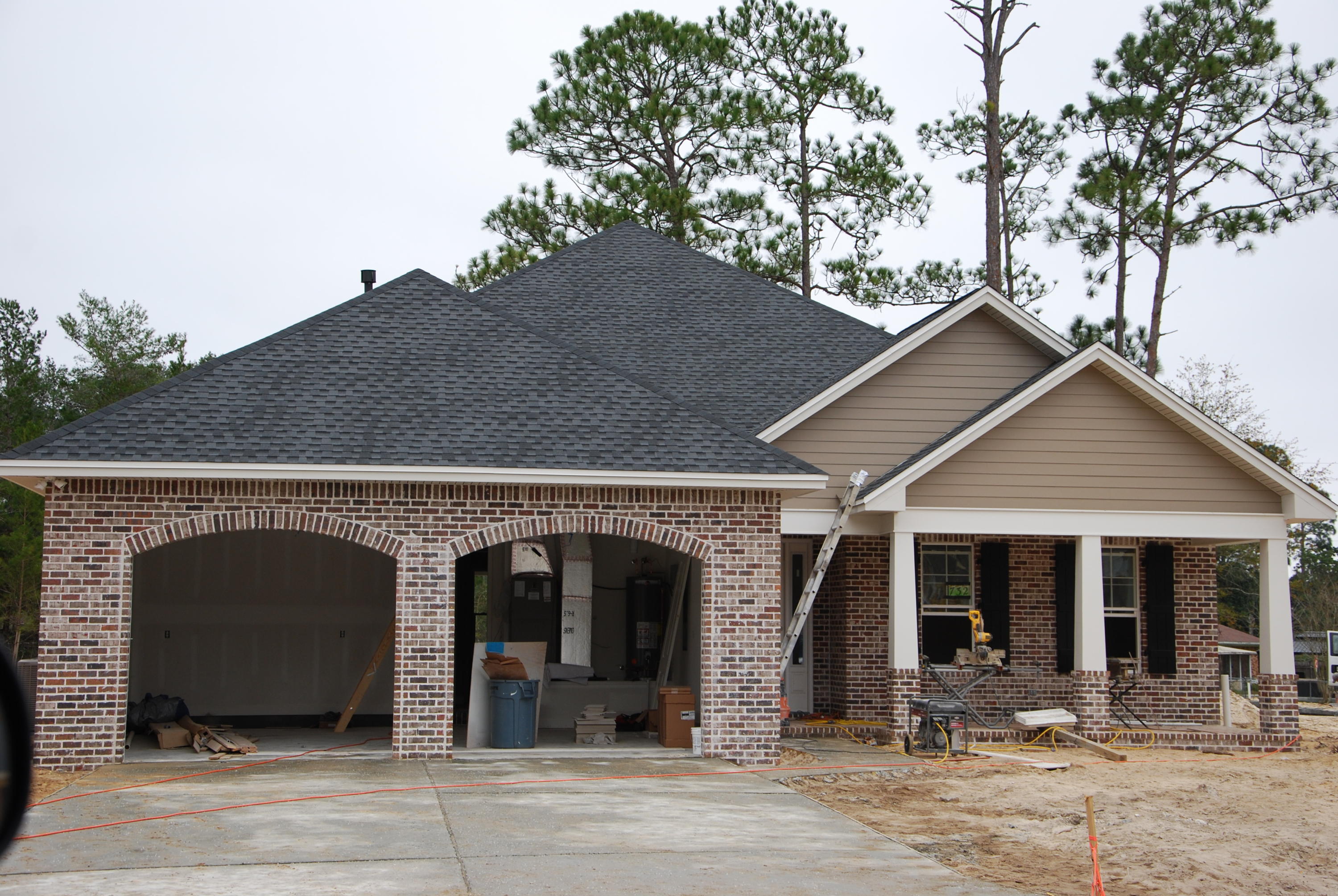 MAGNOLIA WOODS - Residential