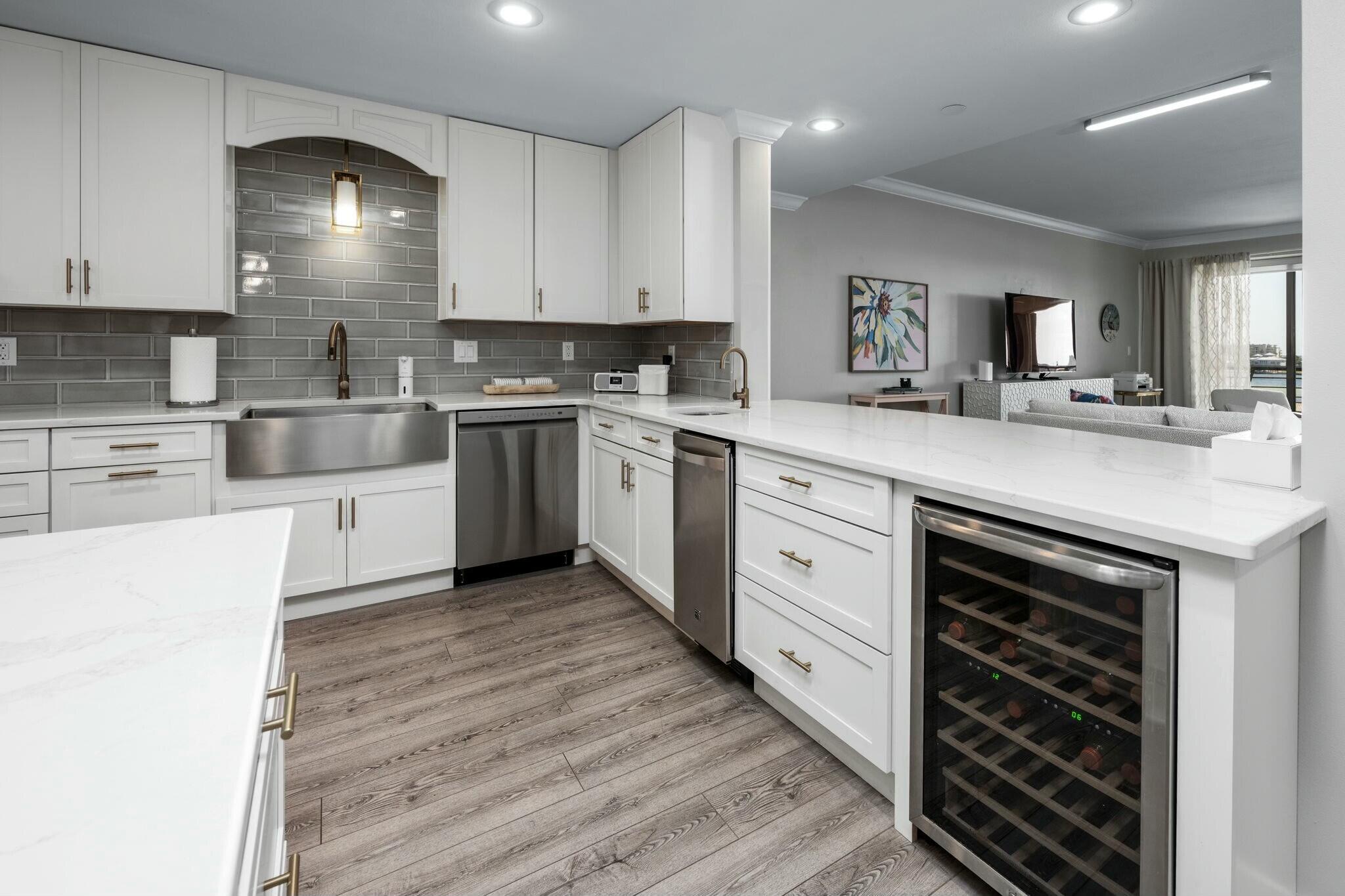 TWO HUNDRED WEST CONDO - Residential