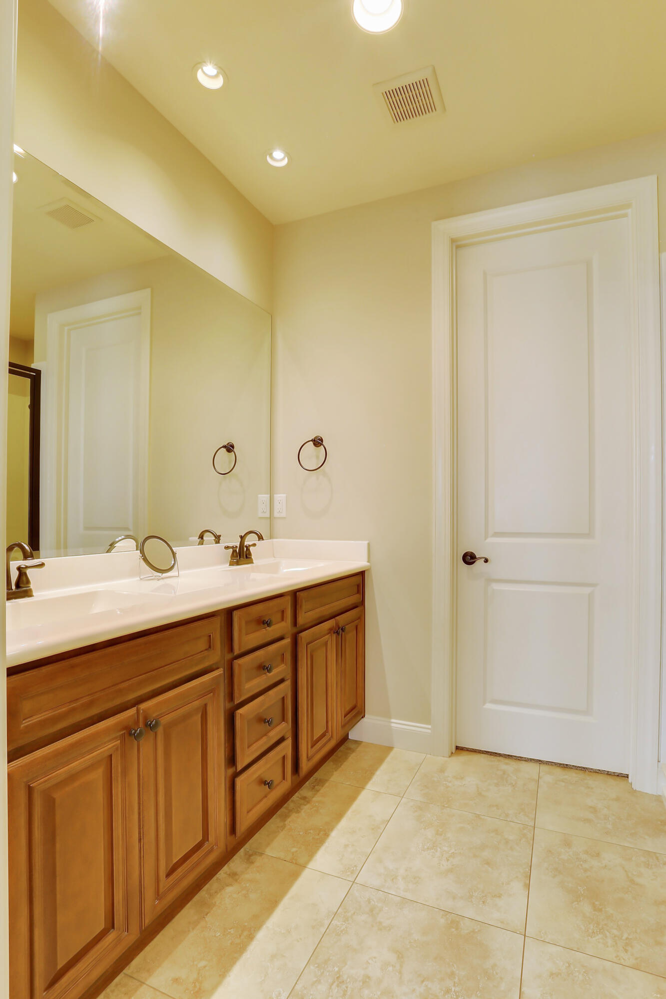 MARINA LANDING - Residential