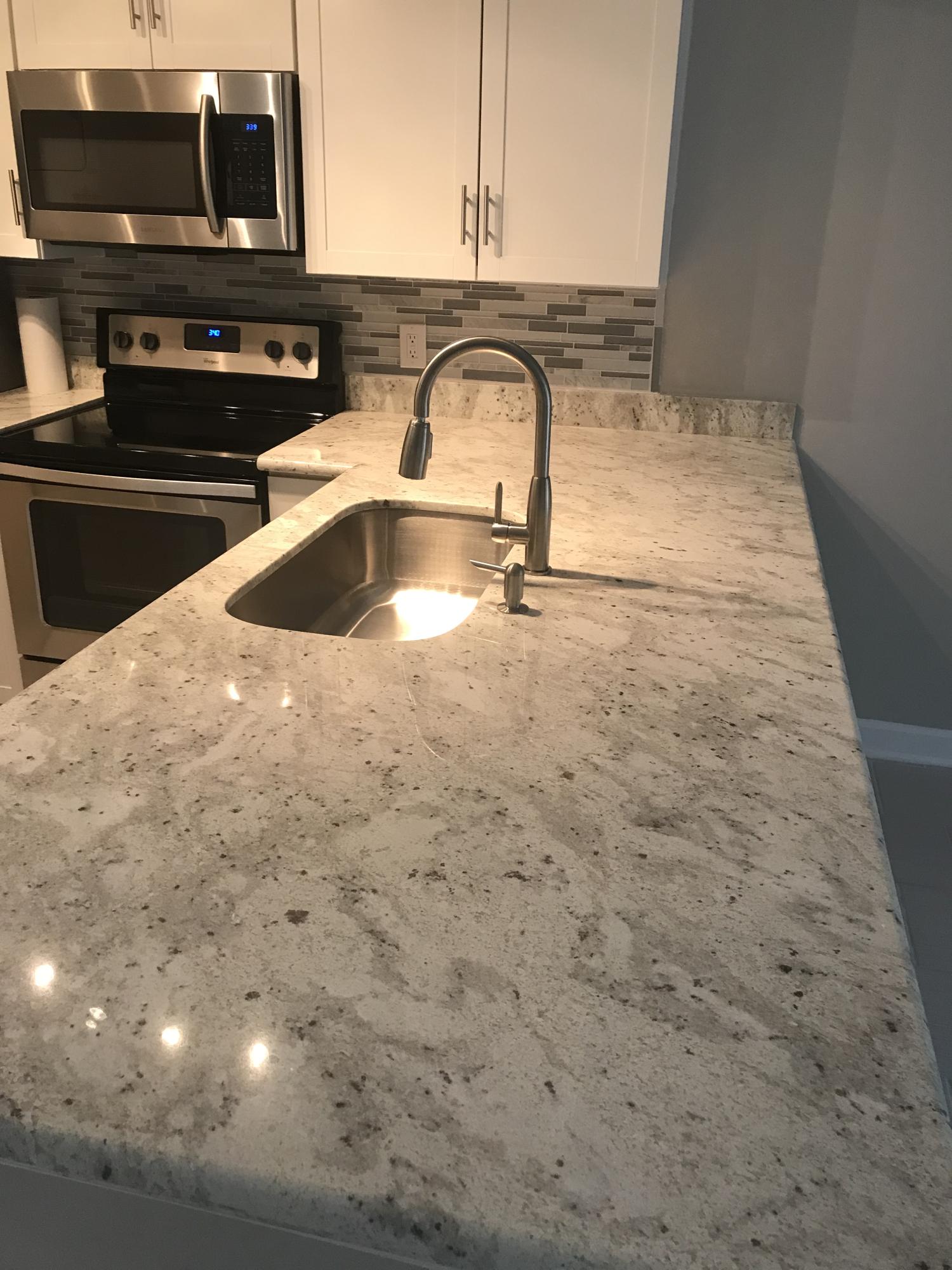 LAKESIDE CONDO AT BLUEWATER BAY - Residential Lease