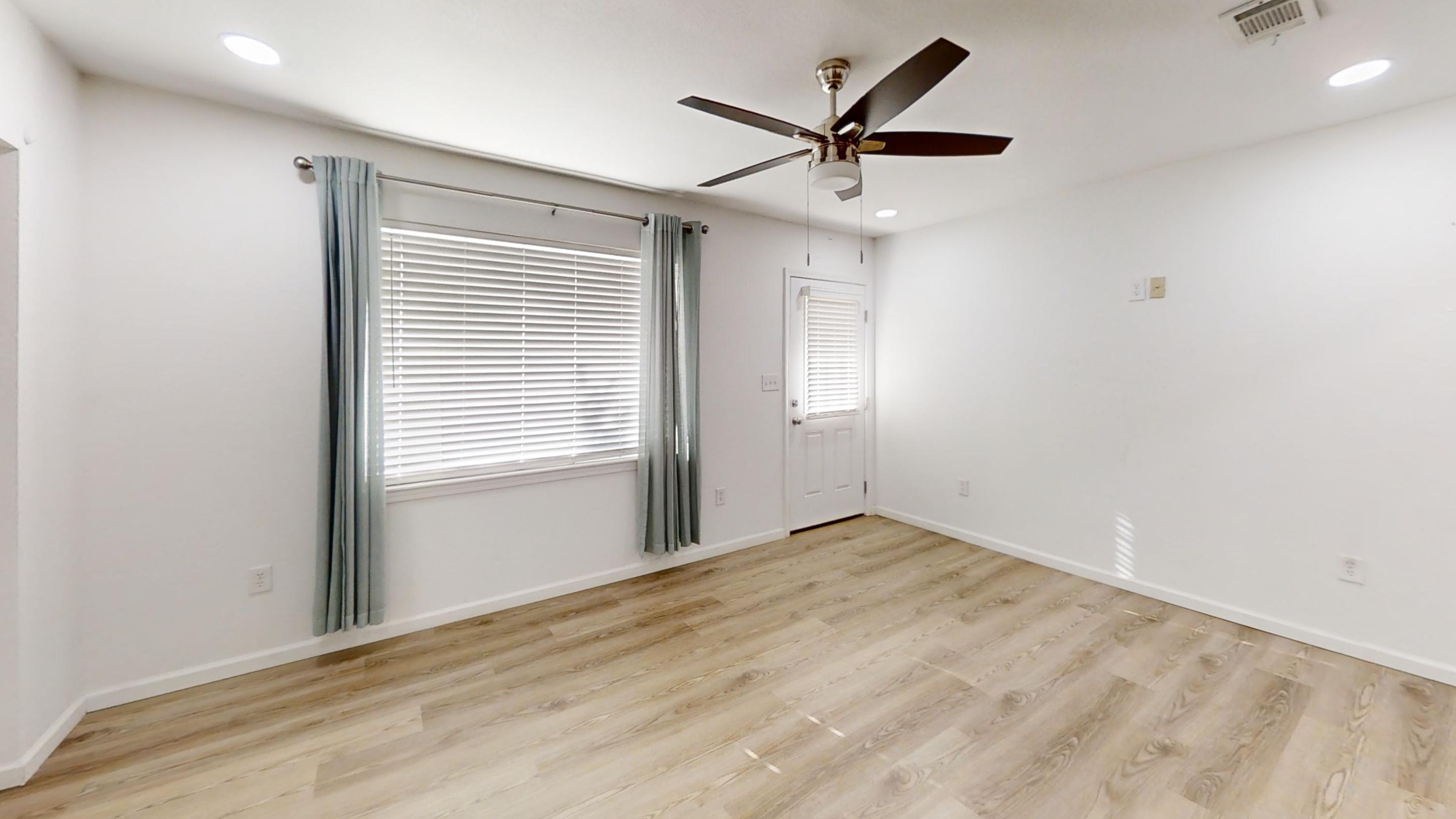 ADAMS POWELL EAST - Residential